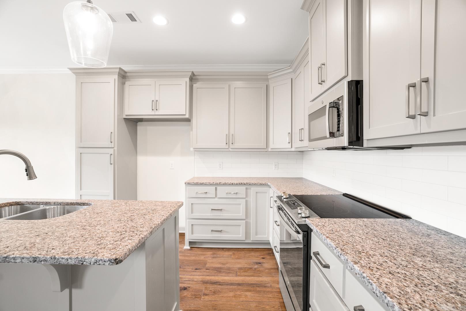 LEWIS COVE - Residential