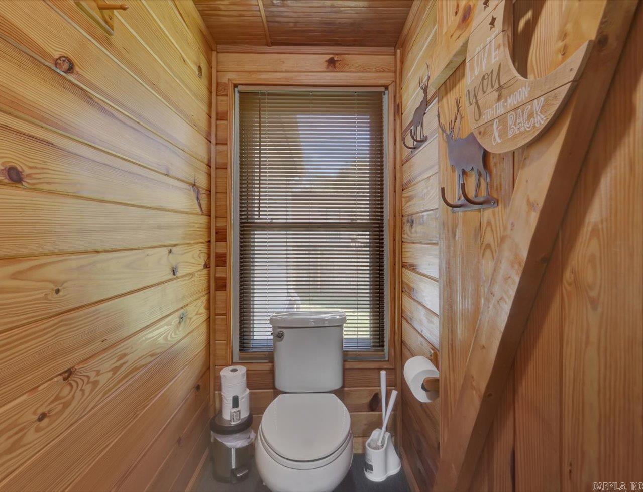 OAKRIDGE LAKE ESTATES - Residential