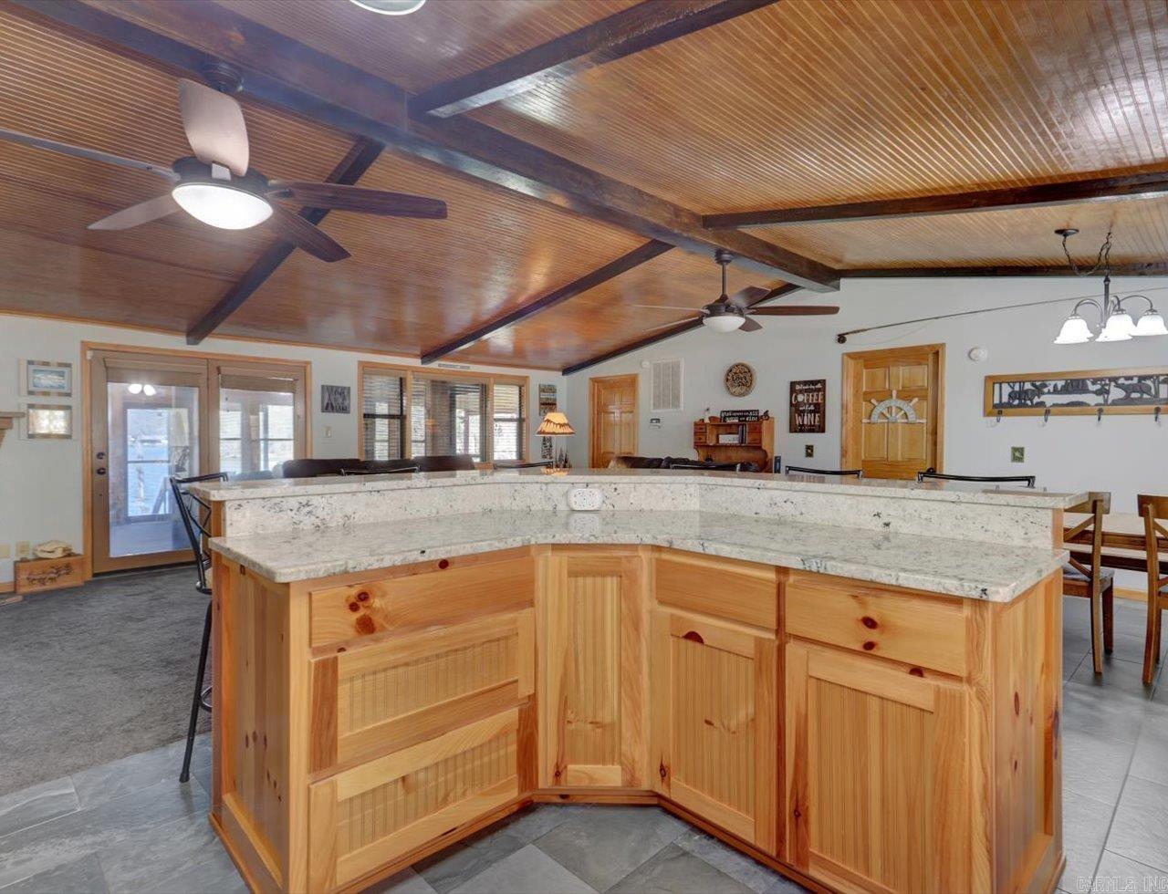 OAKRIDGE LAKE ESTATES - Residential