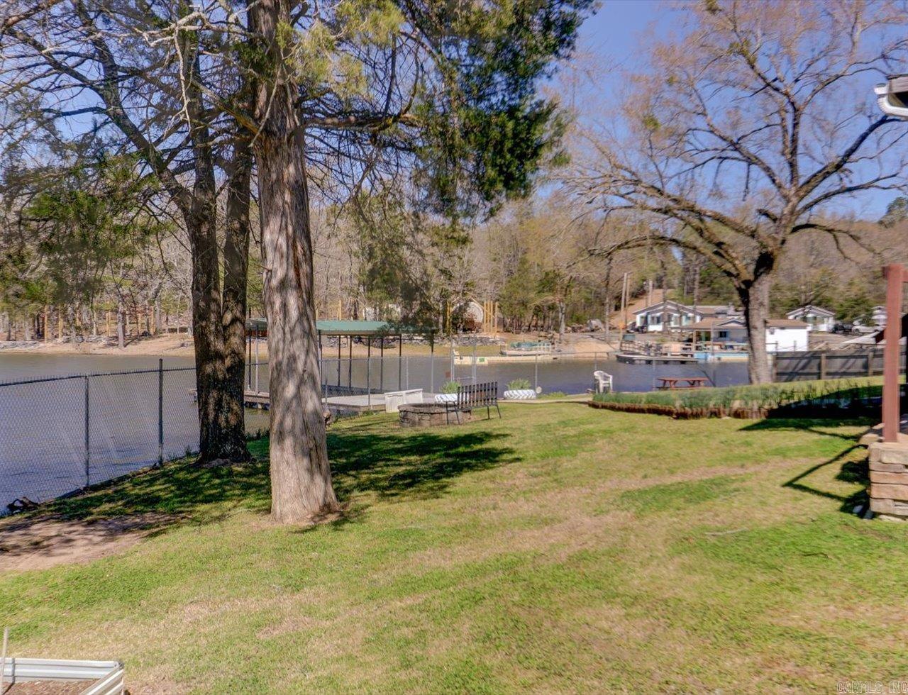 OAKRIDGE LAKE ESTATES - Residential