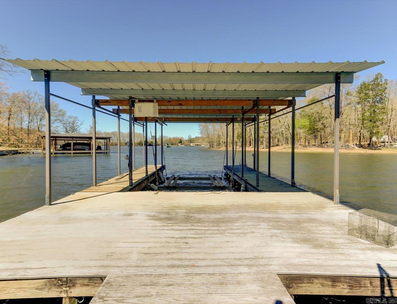 OAKRIDGE LAKE ESTATES - Residential