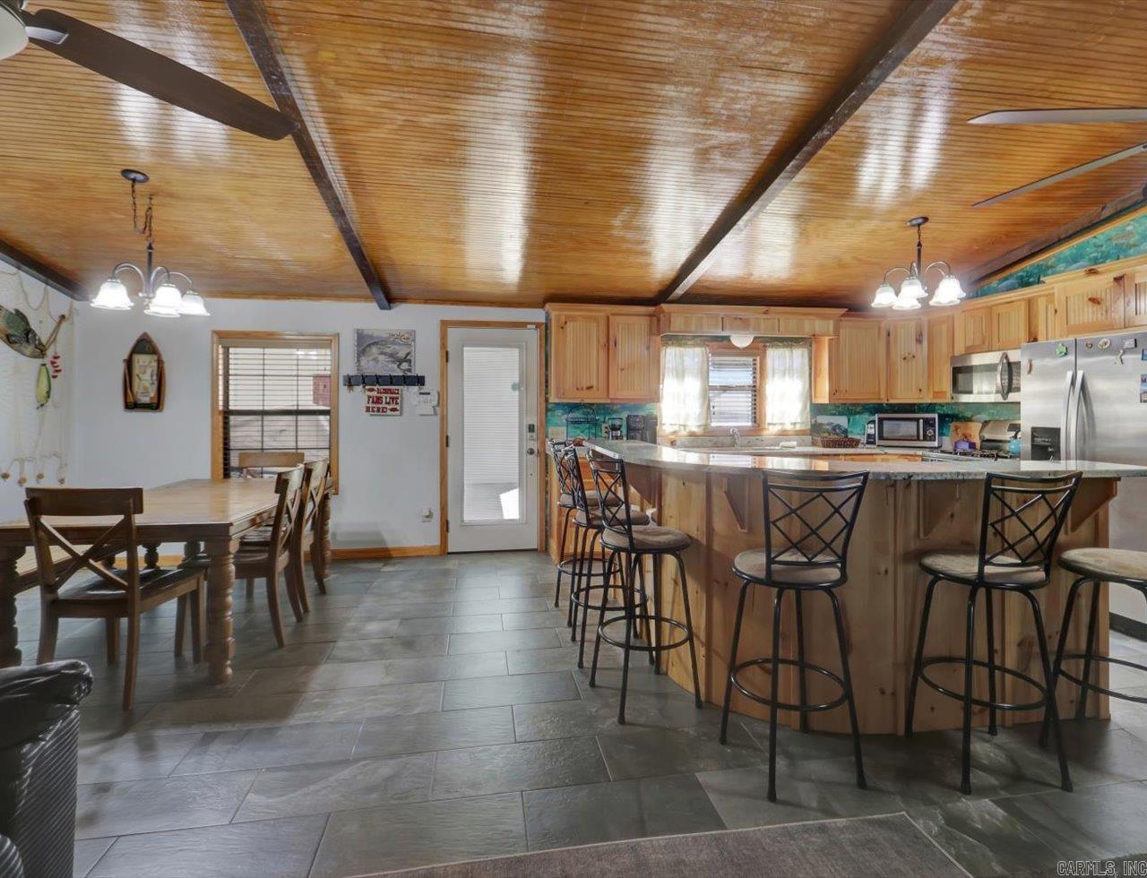 OAKRIDGE LAKE ESTATES - Residential