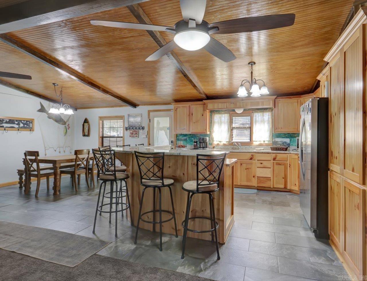 OAKRIDGE LAKE ESTATES - Residential