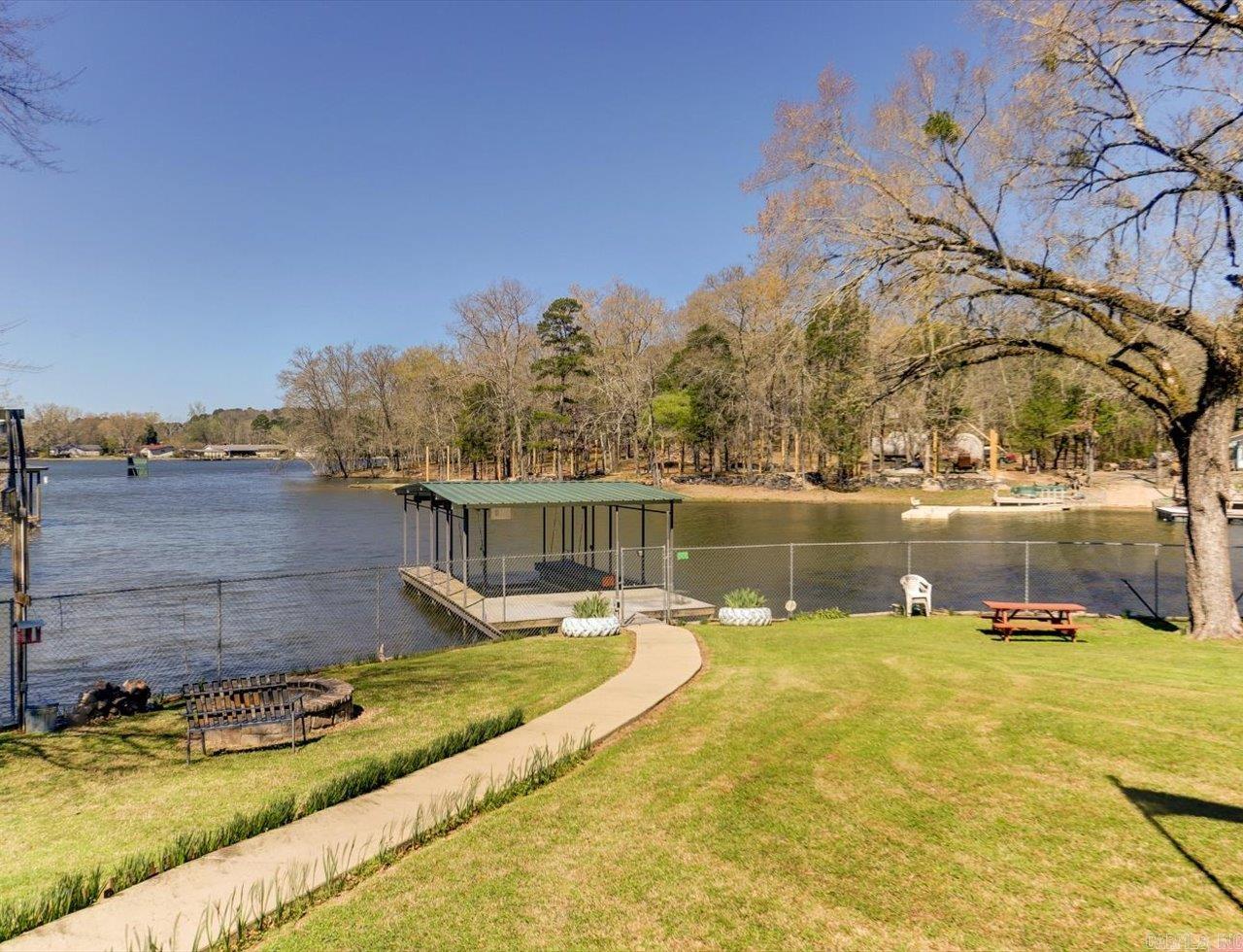 OAKRIDGE LAKE ESTATES - Residential