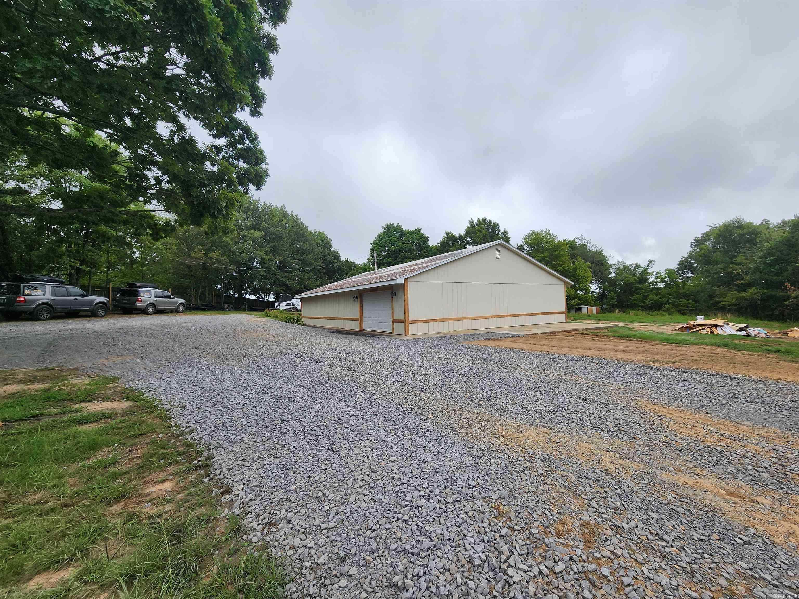 Metes & Bounds - Land