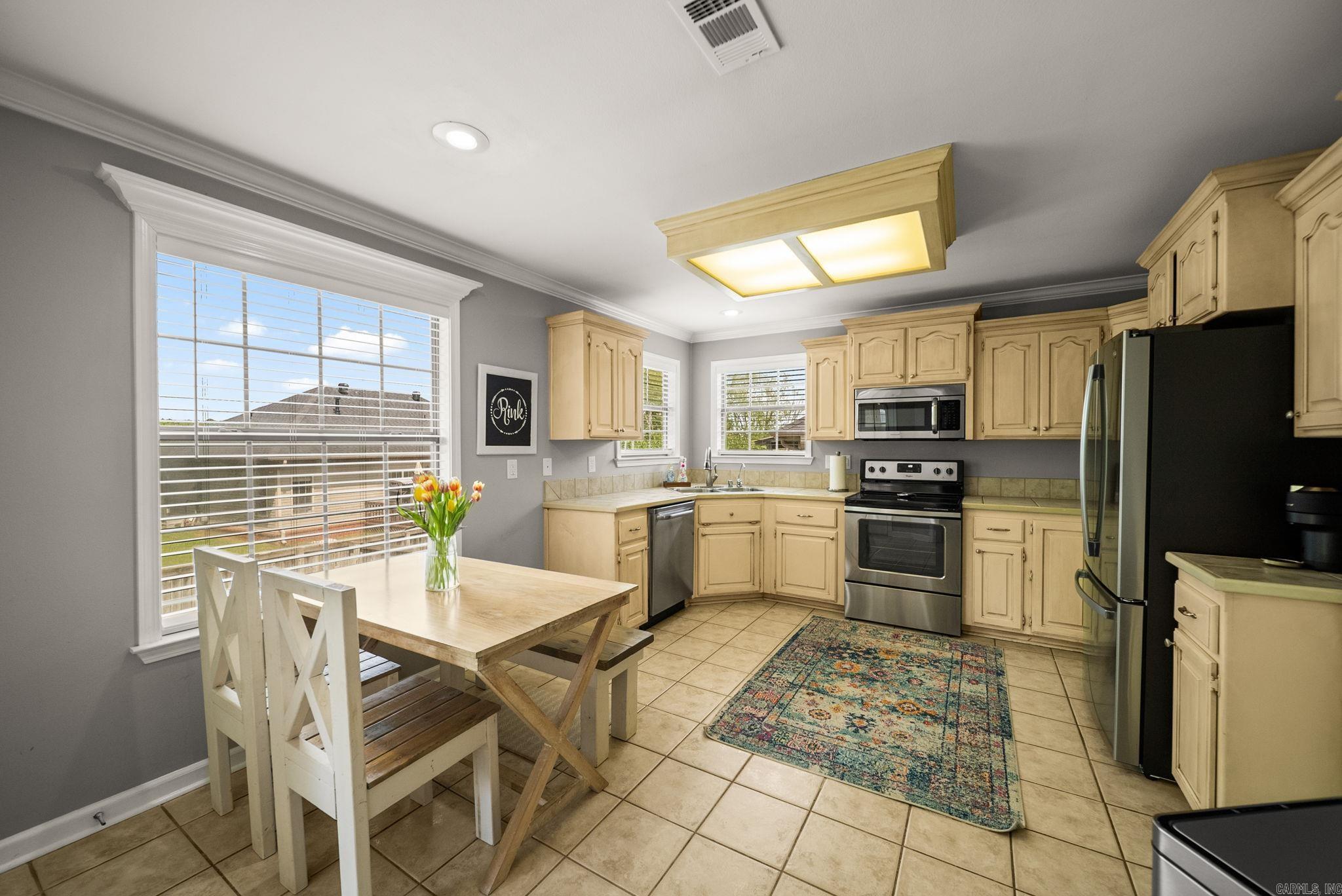 NORTH POINTE ADDN - Residential