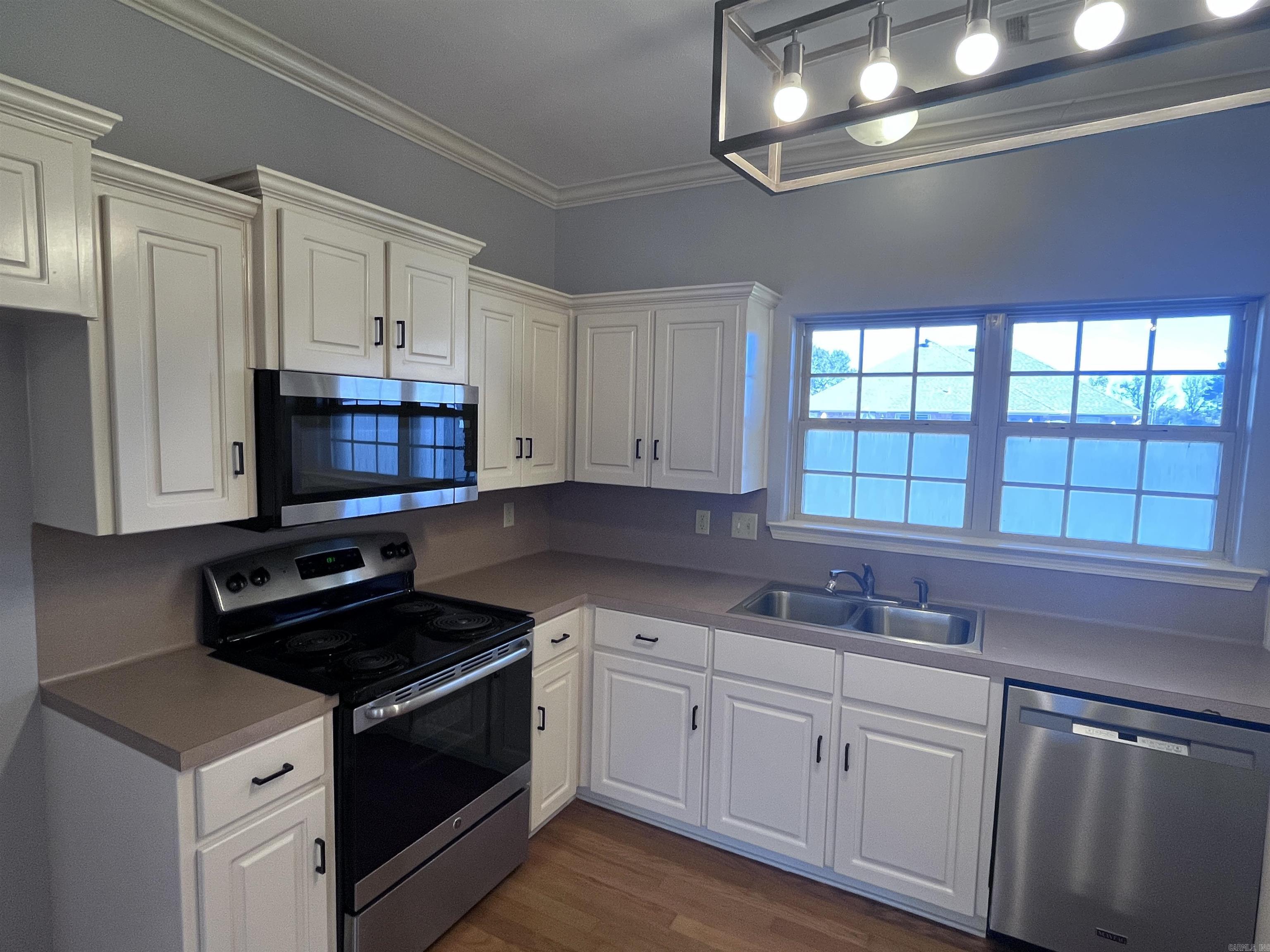 West Oaks - Residential Lease