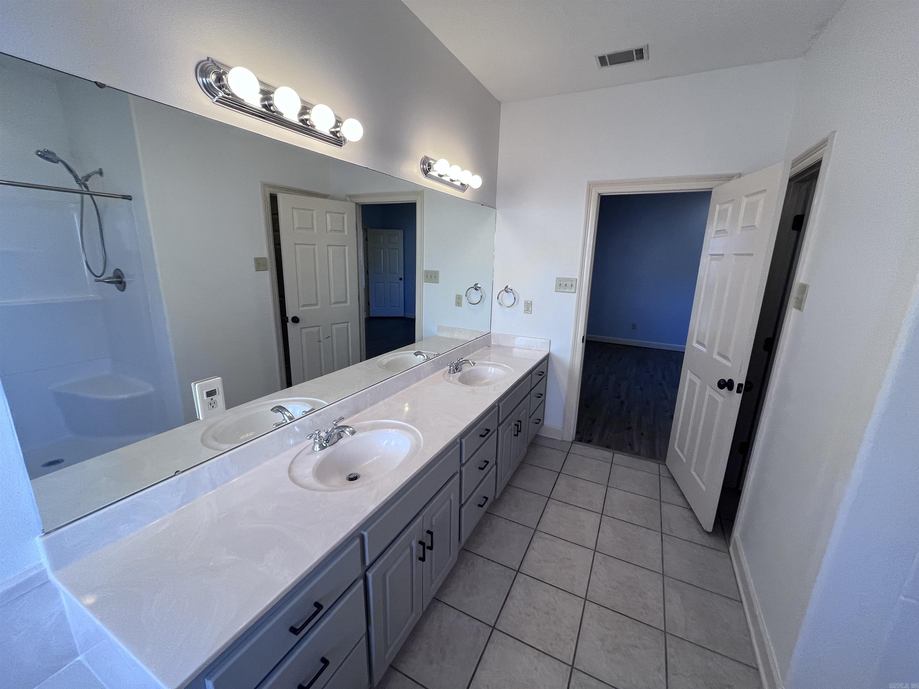 West Oaks - Residential Lease