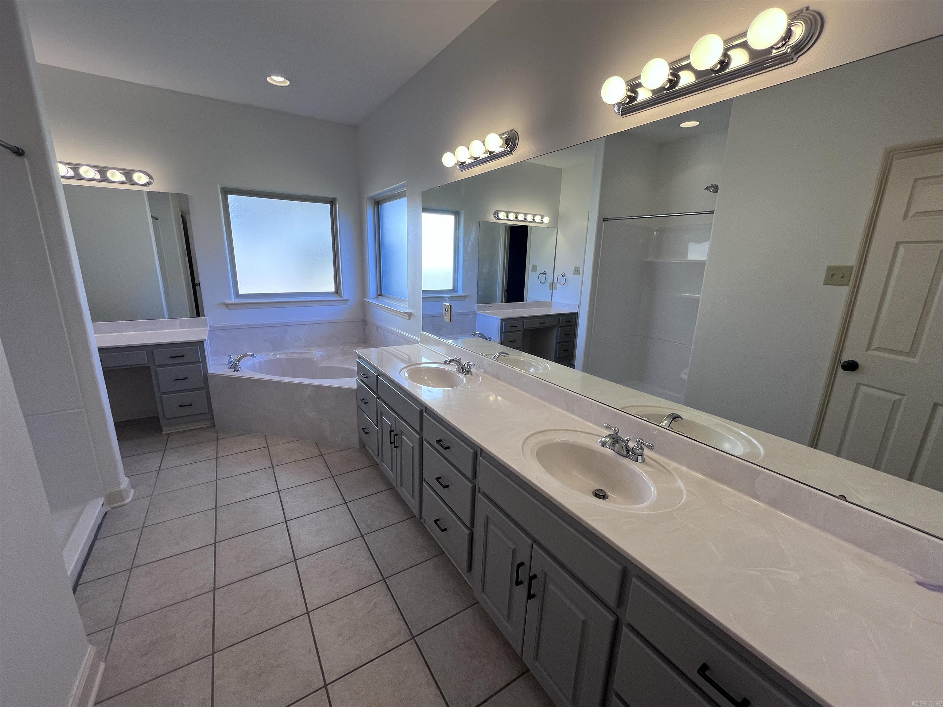 West Oaks - Residential Lease