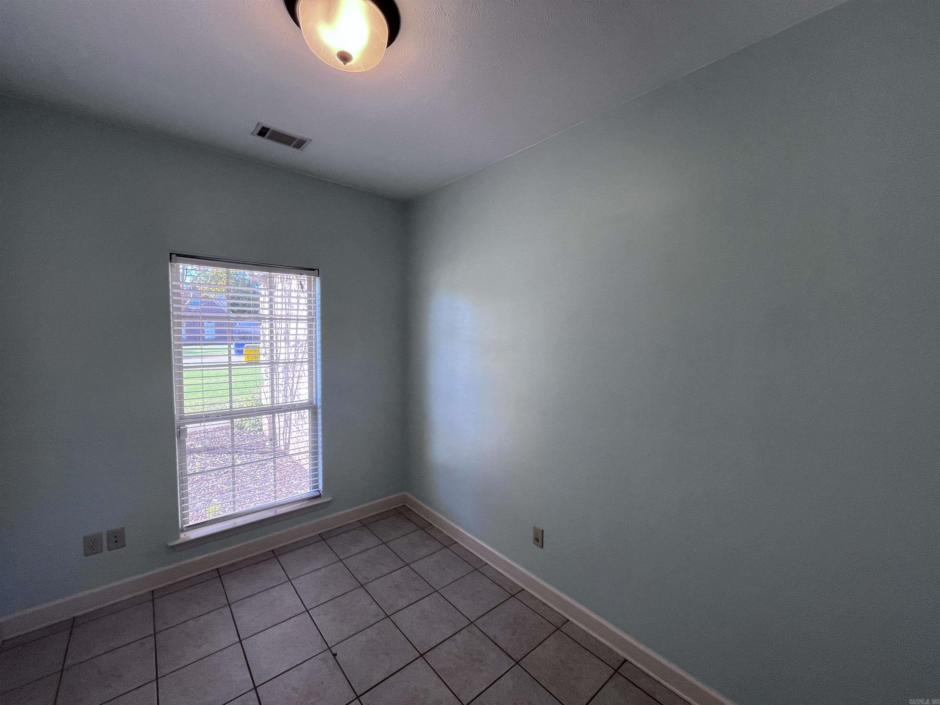 West Oaks - Residential Lease