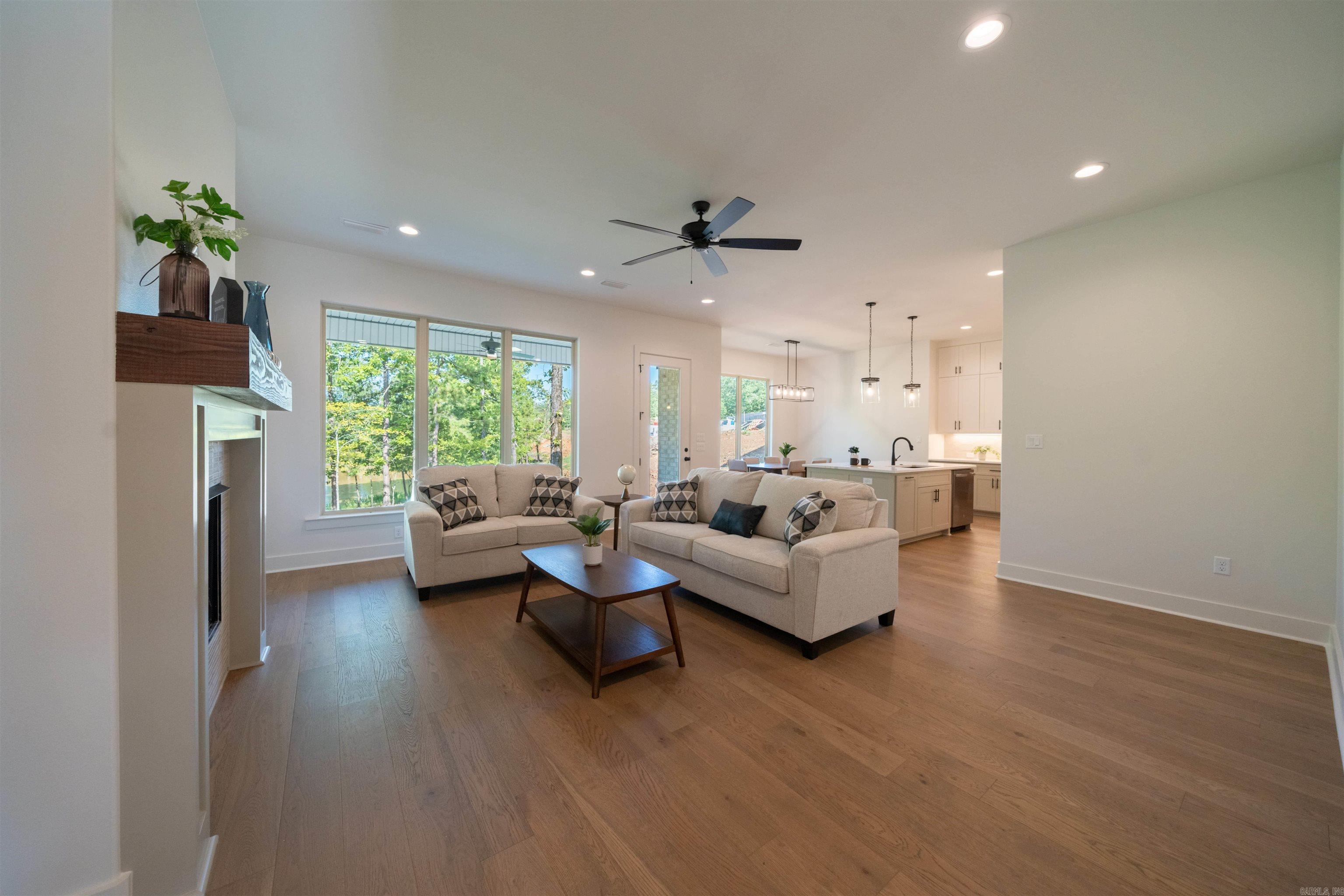 STONEBROOK - Residential