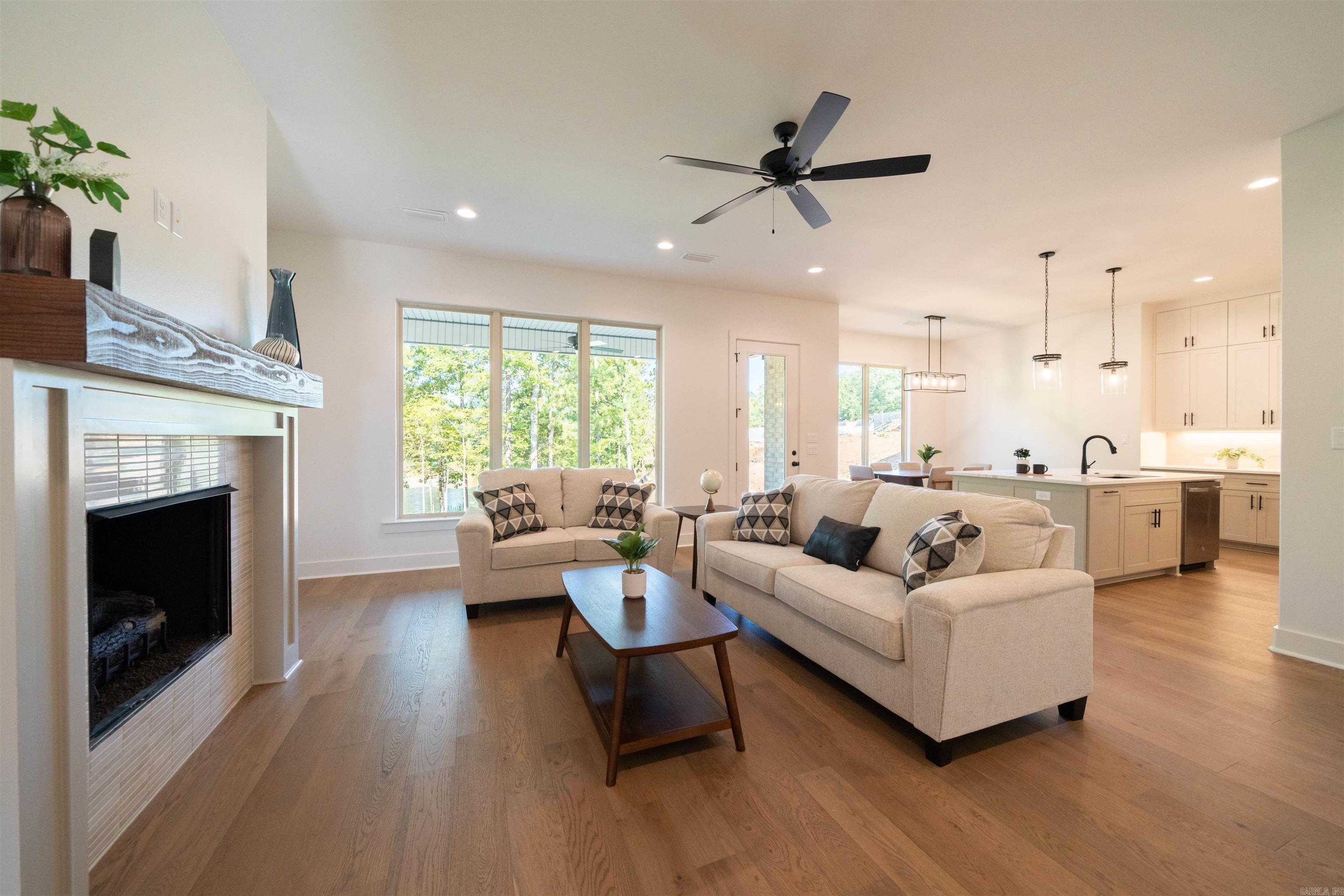 STONEBROOK - Residential