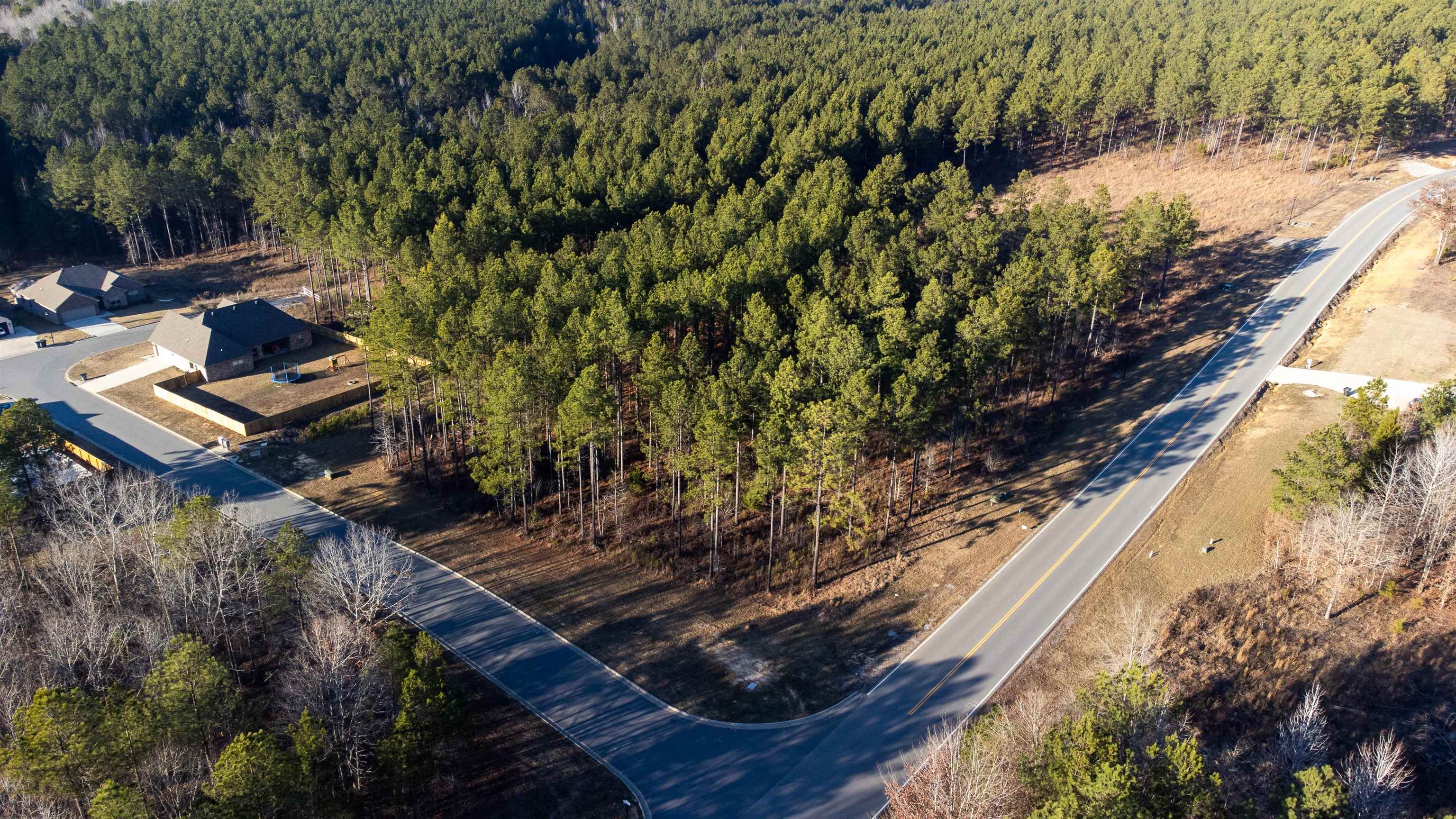 THE ESTATES AT PARKWAY TRAILS - Land