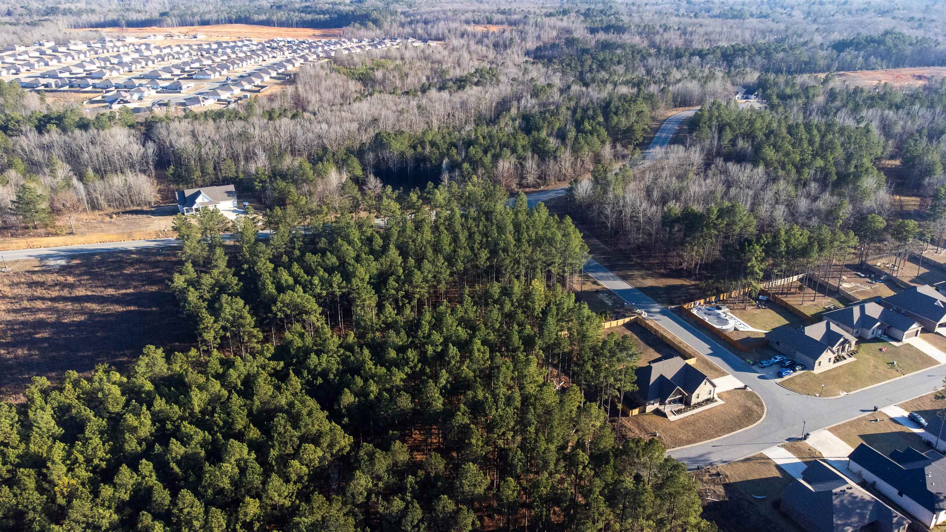 THE ESTATES AT PARKWAY TRAILS - Land