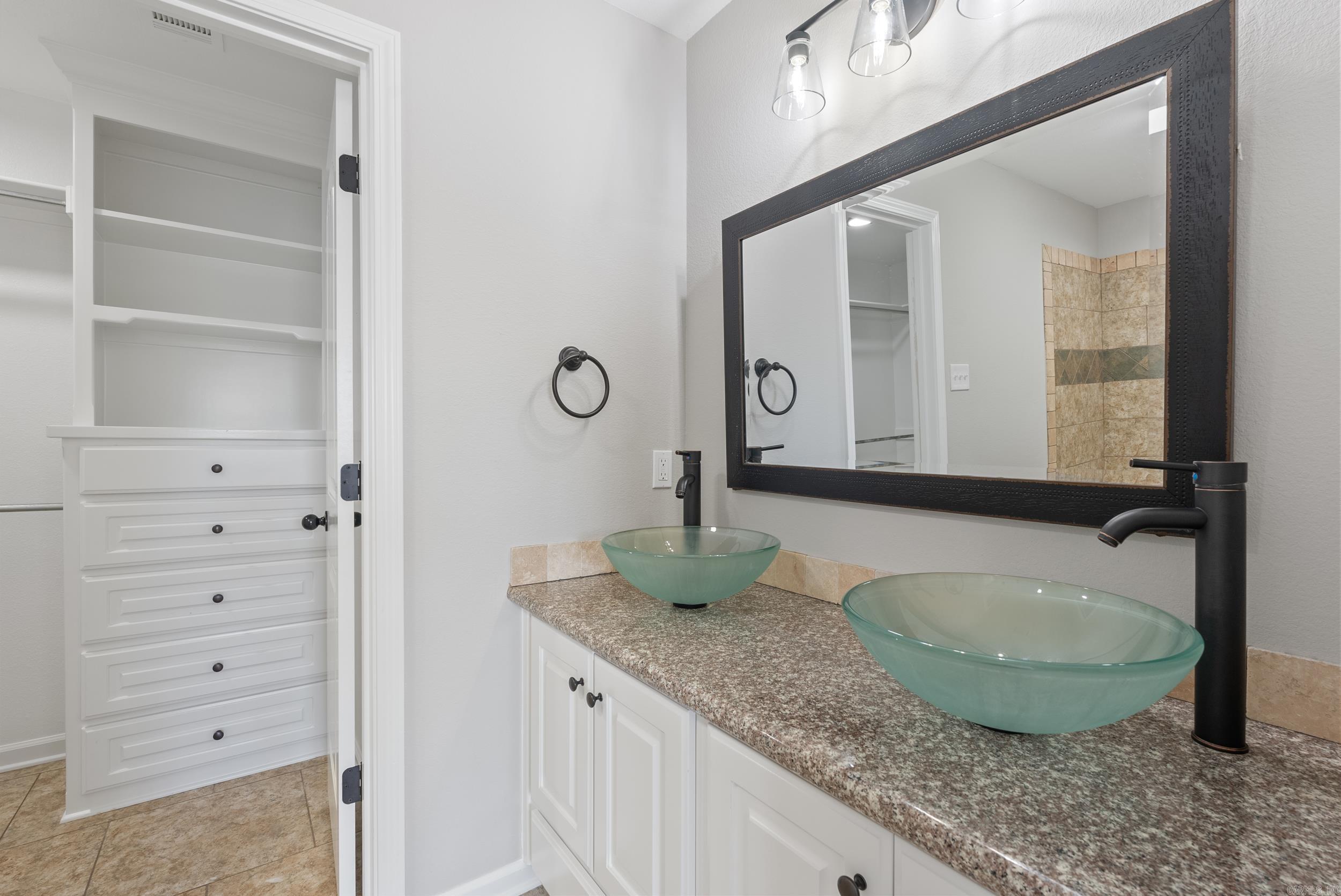 MAGNOLIA ESTATES - Residential