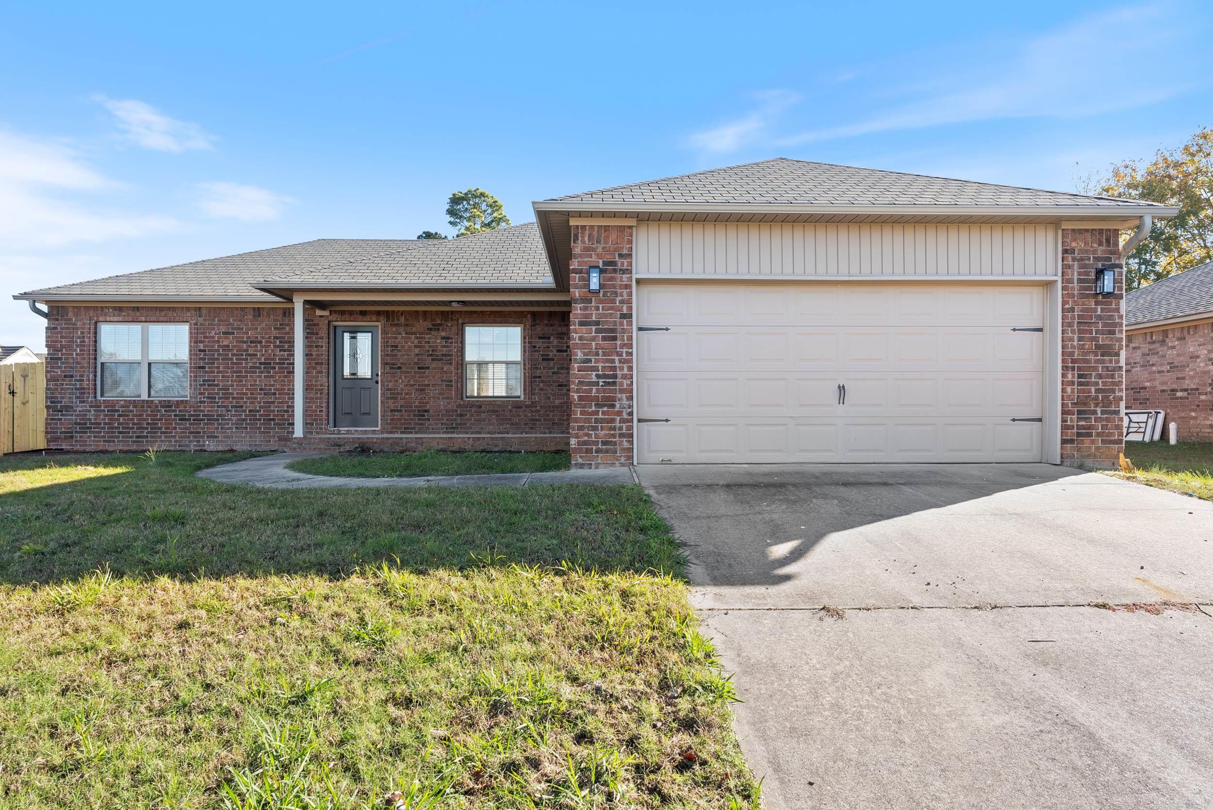 MAGNOLIA ESTATES - Residential