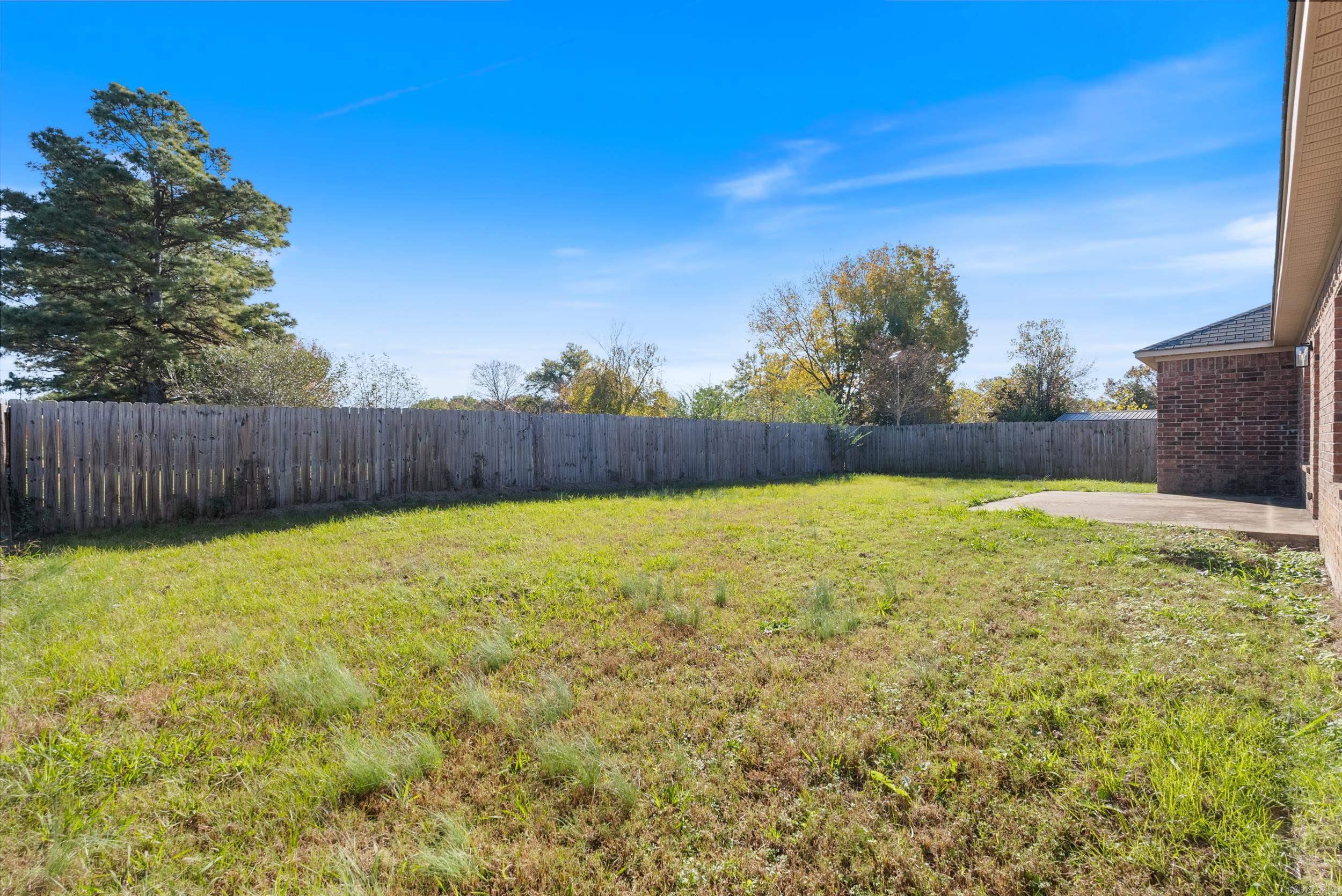 MAGNOLIA ESTATES - Residential