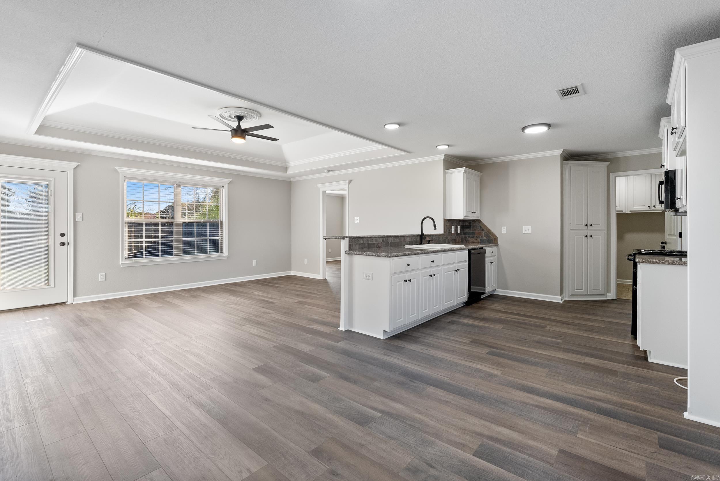 MAGNOLIA ESTATES - Residential