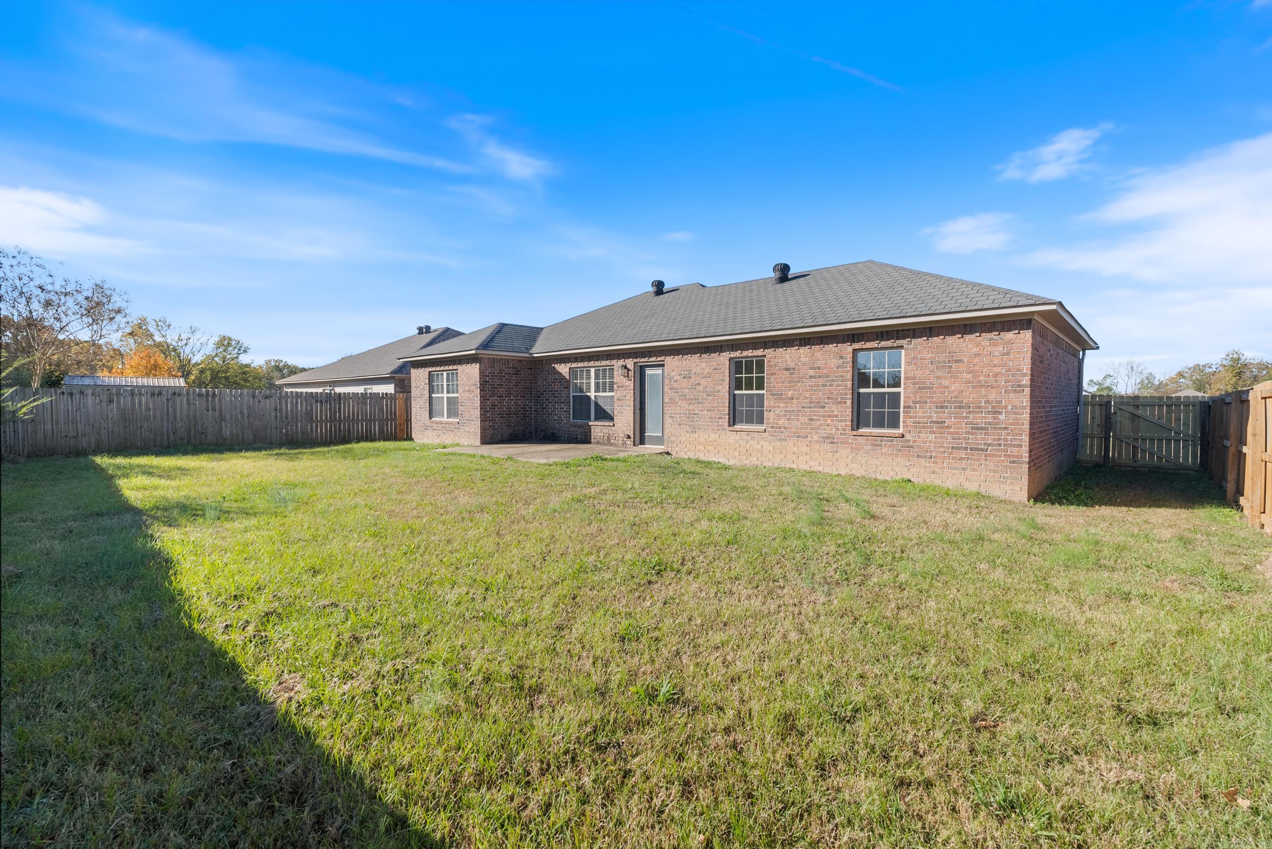 MAGNOLIA ESTATES - Residential