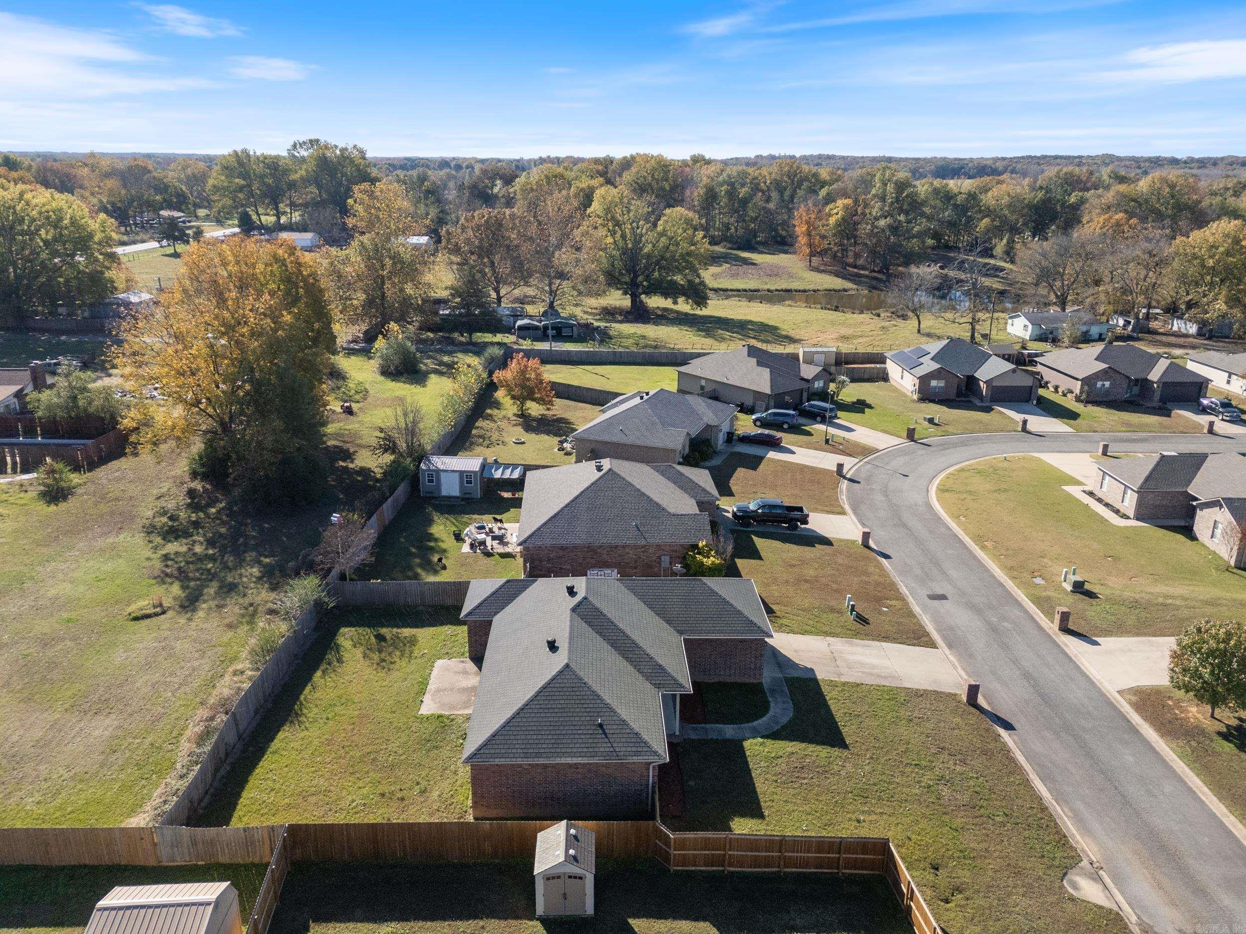 MAGNOLIA ESTATES - Residential