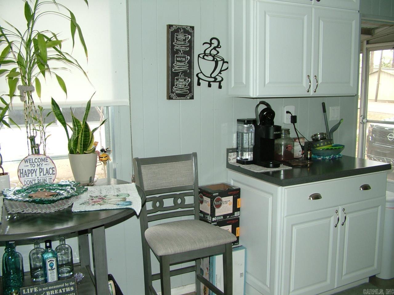 LEISURE HILLS NORTH MOBILE HOME - Residential