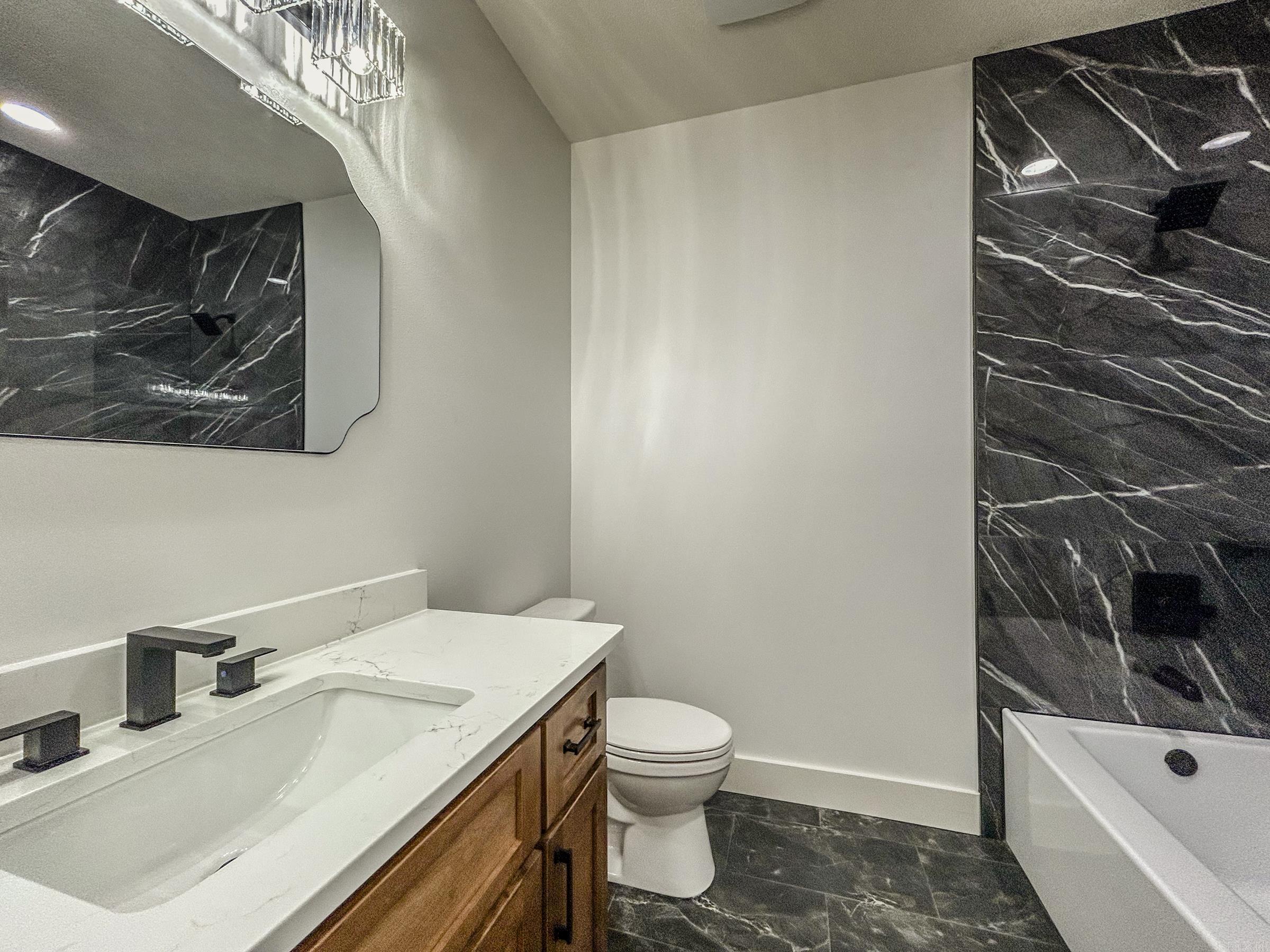 THE SUMMIT - Residential