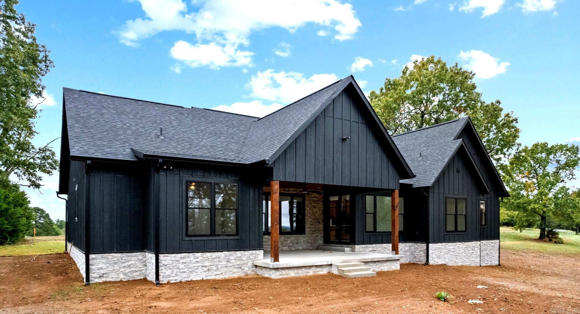 THE SUMMIT - Residential