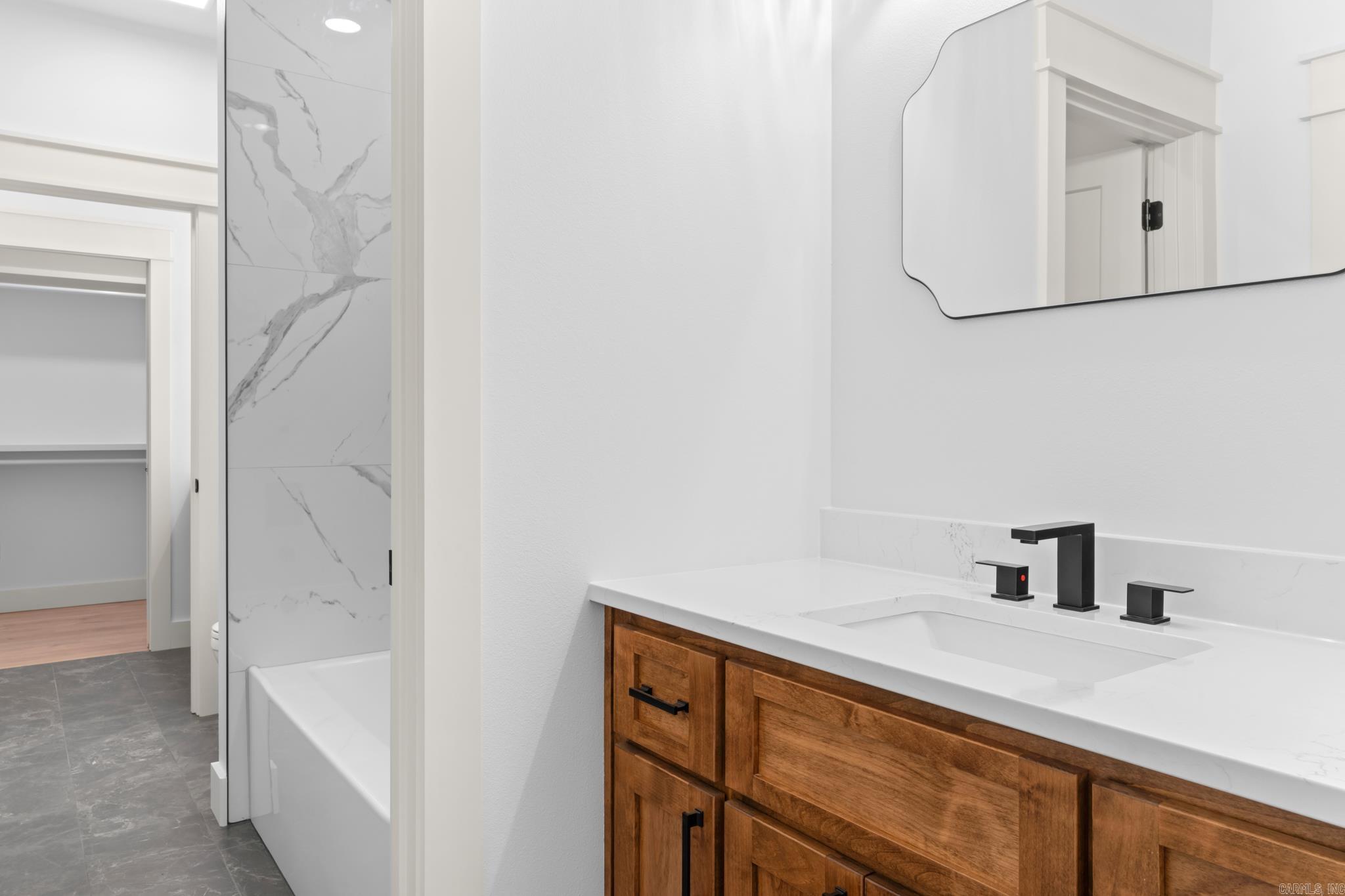 THE SUMMIT - Residential