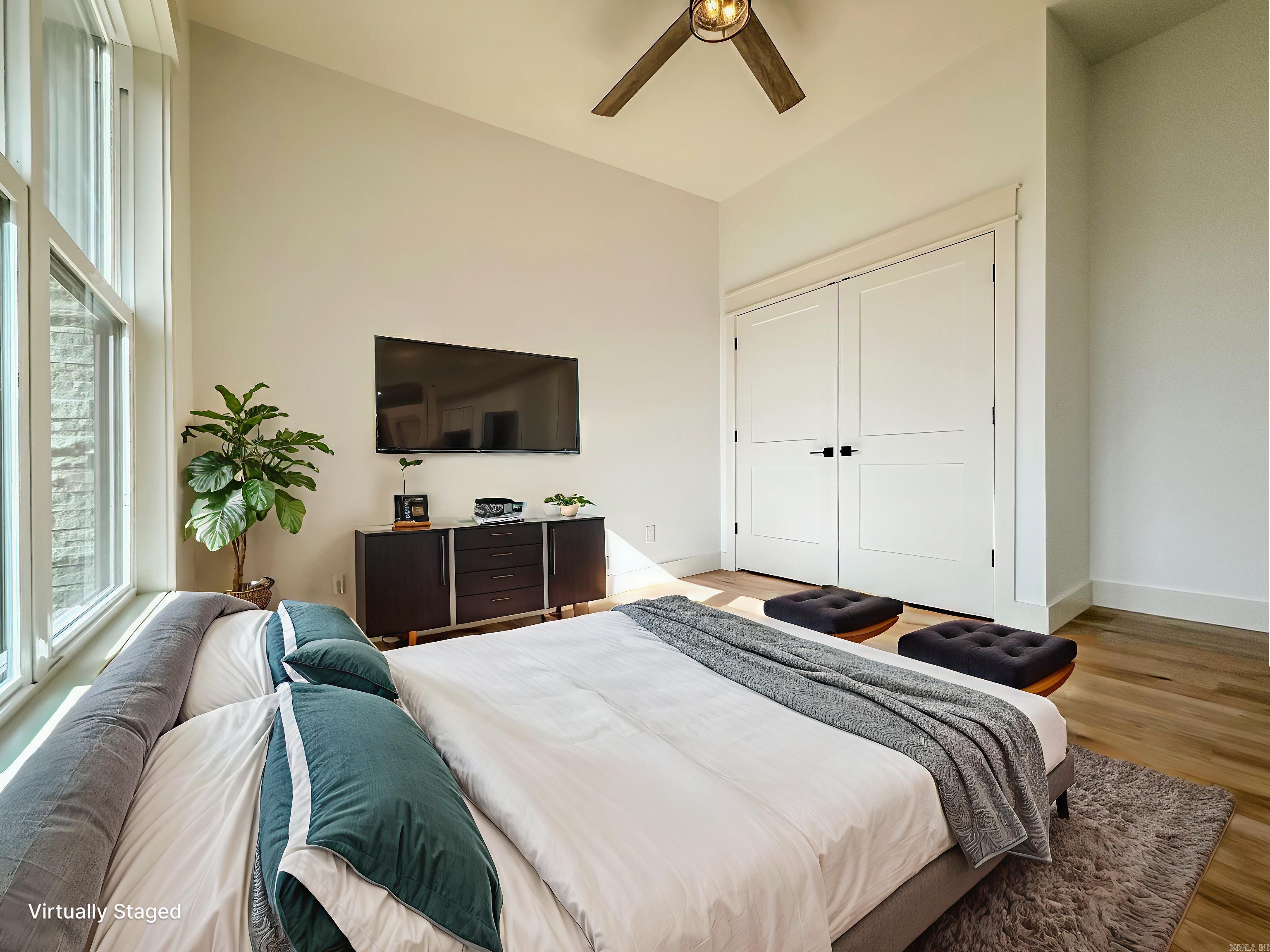 THE SUMMIT - Residential