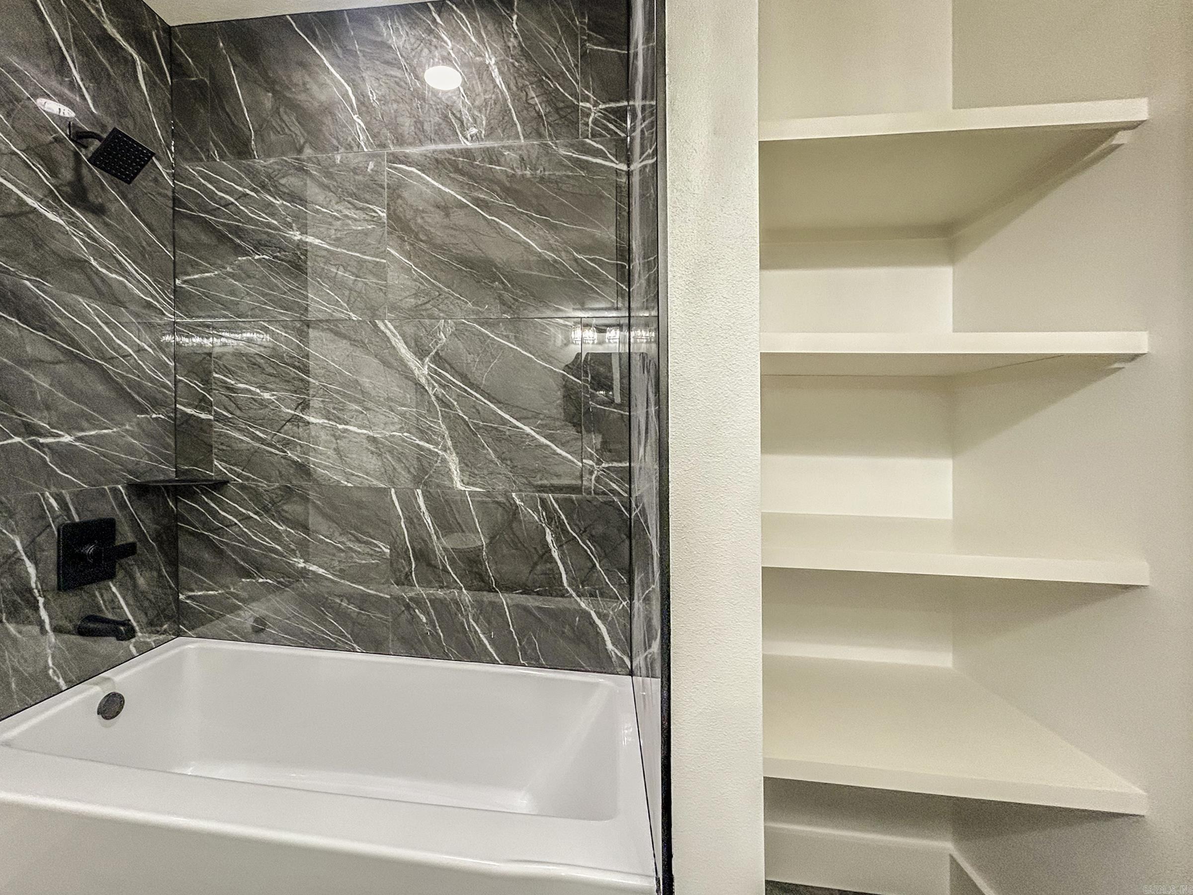 THE SUMMIT - Residential