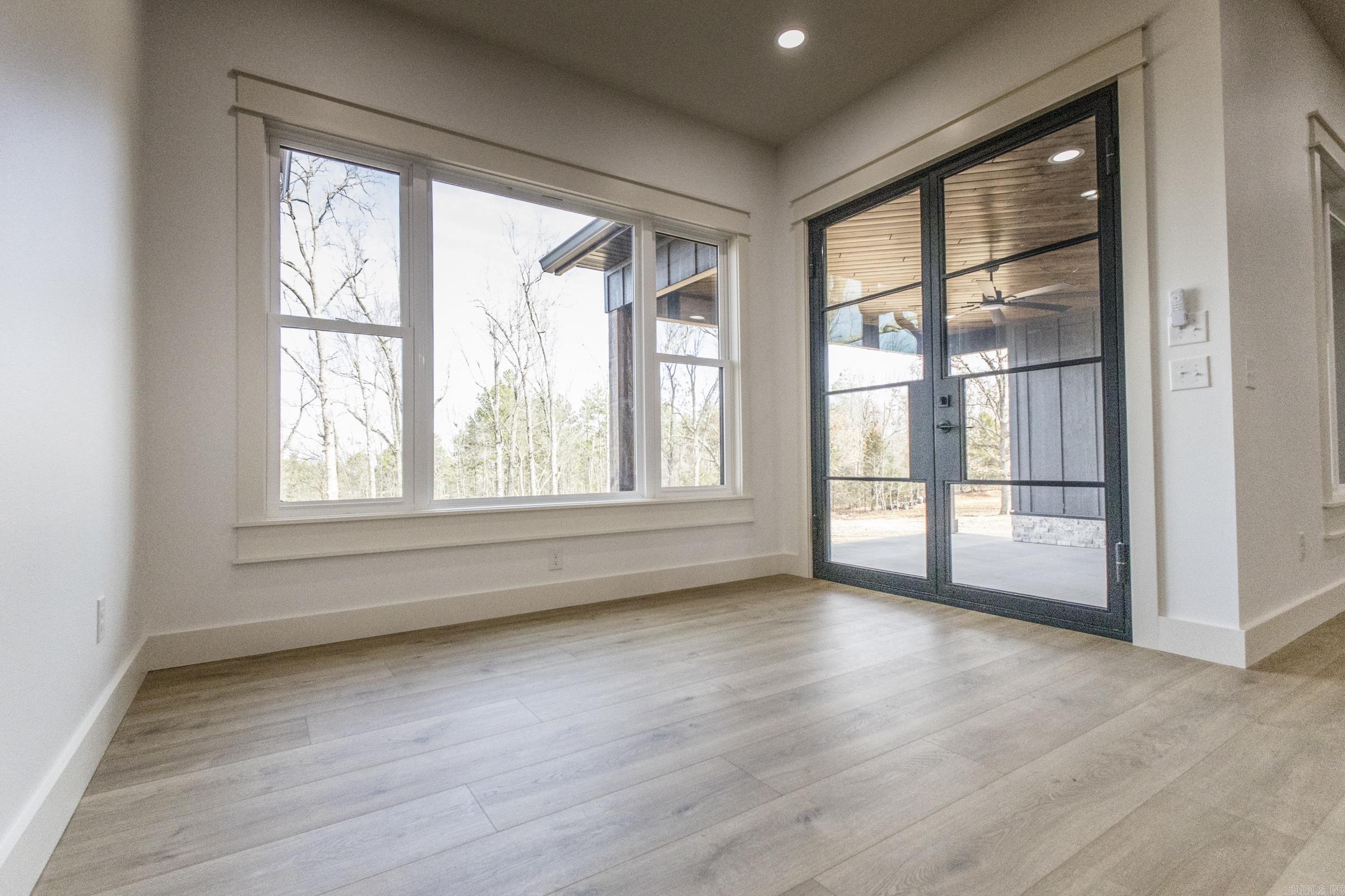 THE SUMMIT - Residential