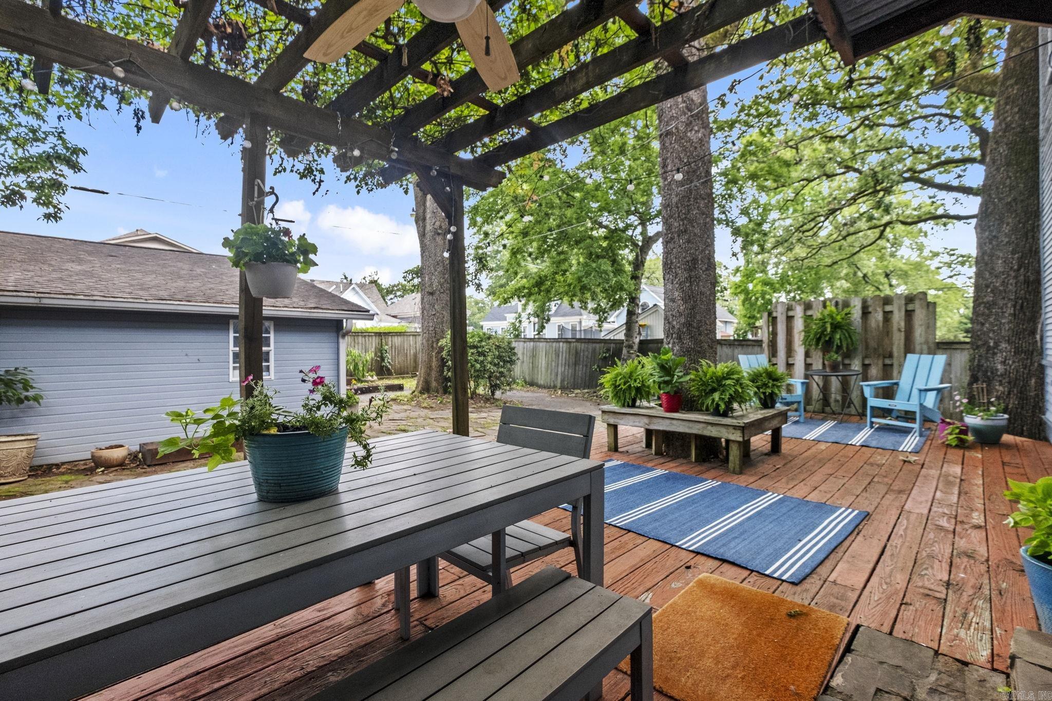 AUTEN & MOSS - Residential