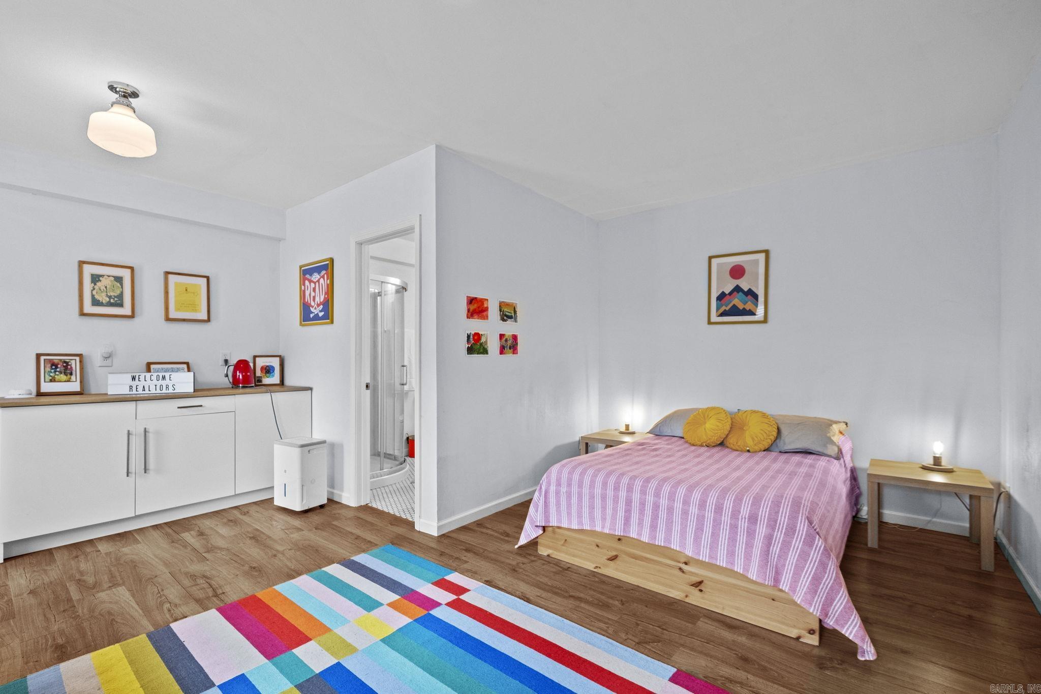 AUTEN & MOSS - Residential