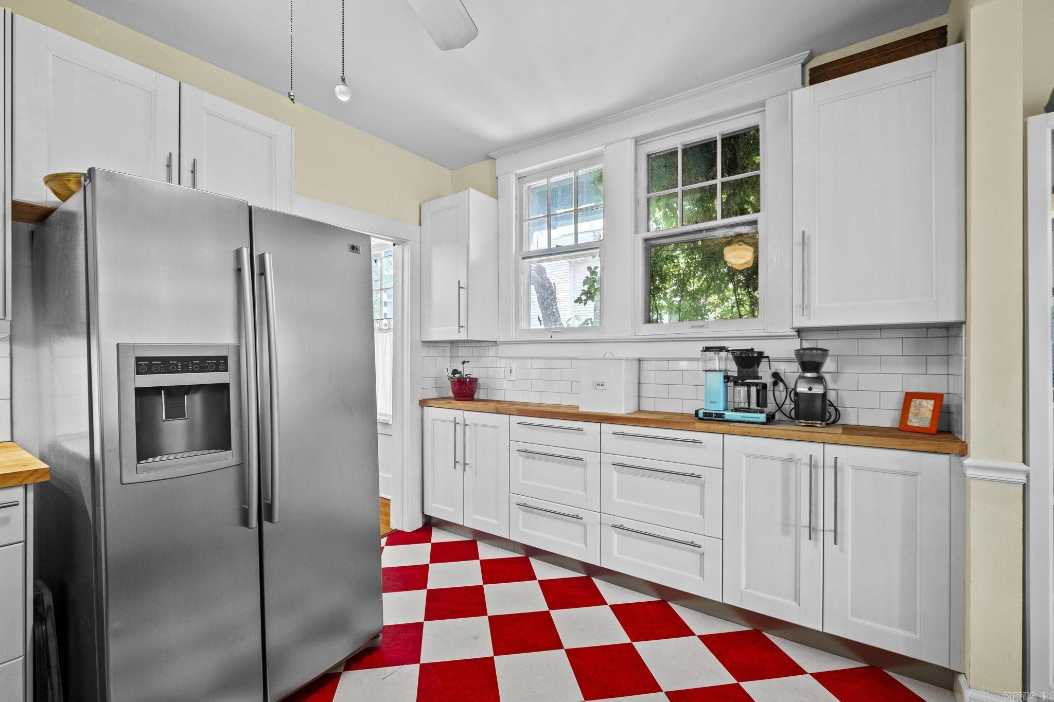 AUTEN & MOSS - Residential