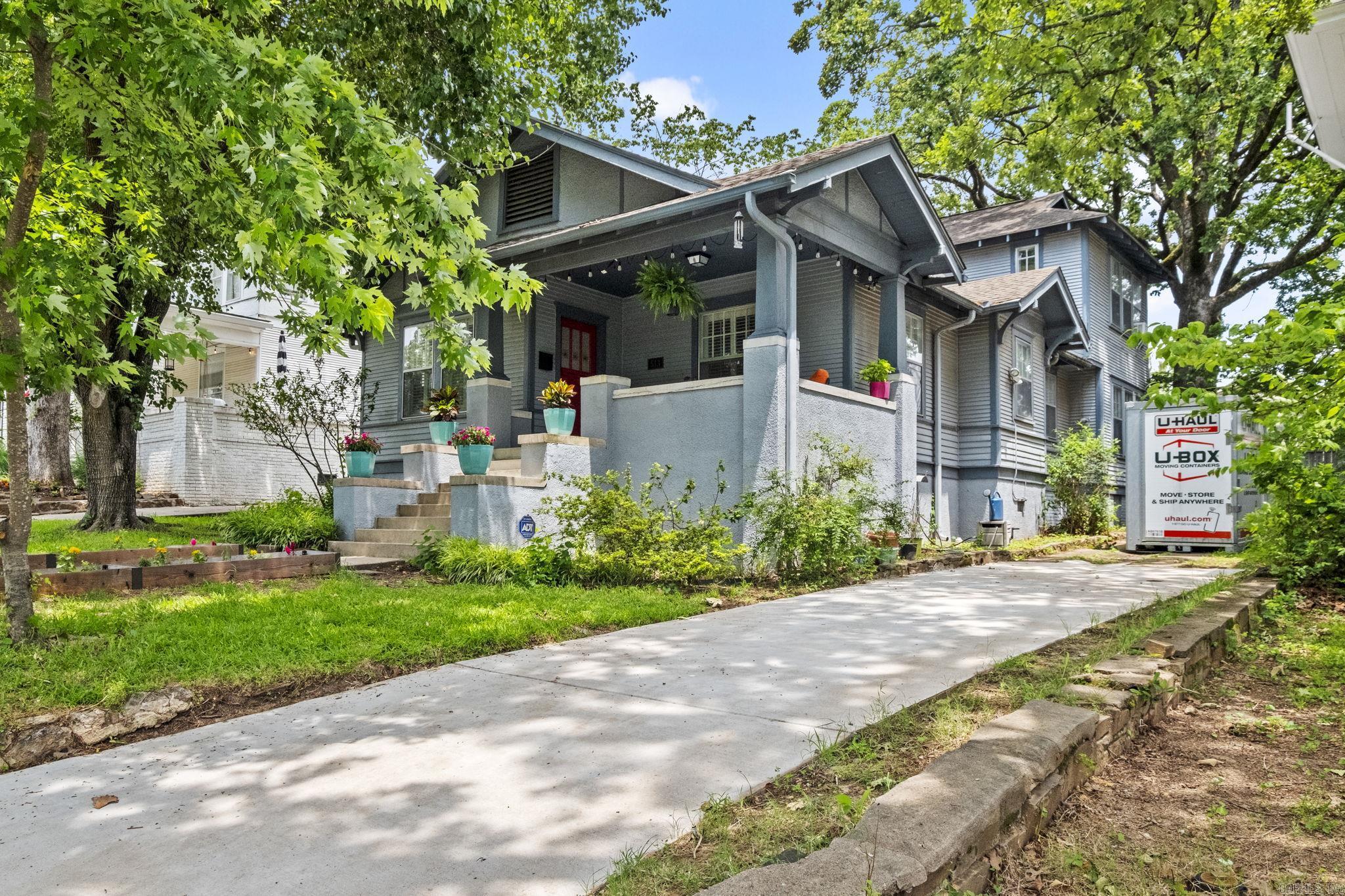 AUTEN & MOSS - Residential