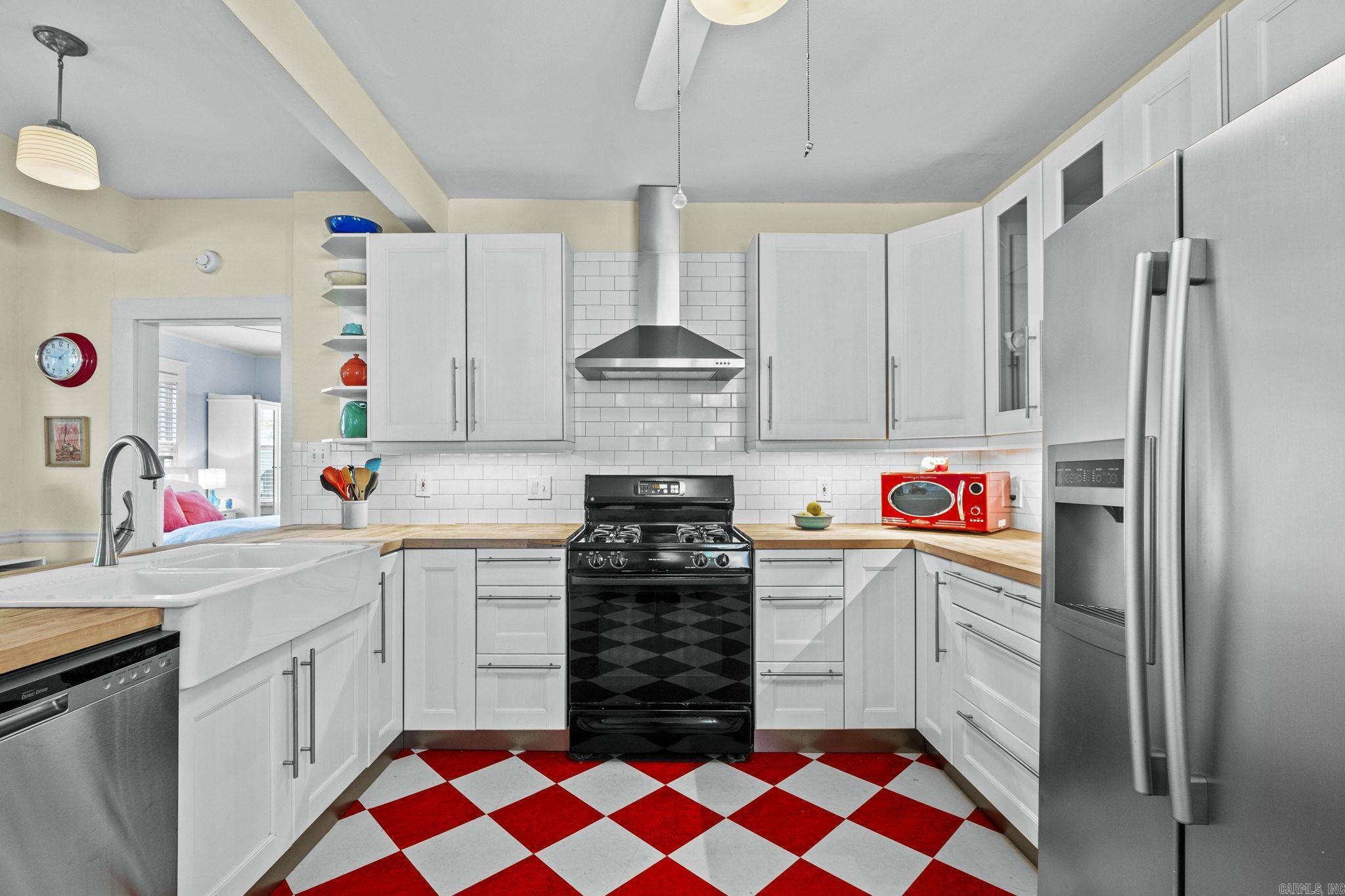 AUTEN & MOSS - Residential