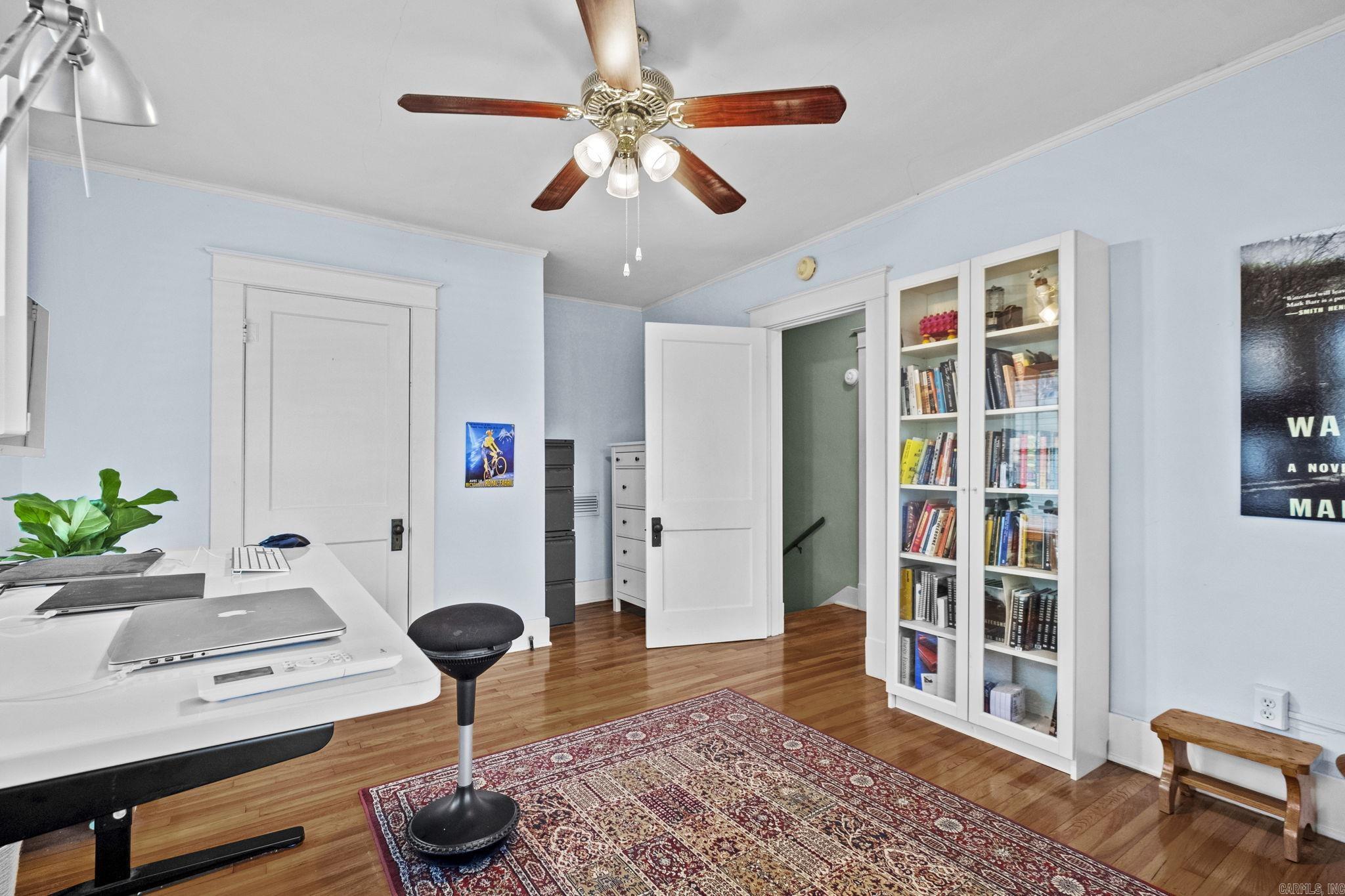 AUTEN & MOSS - Residential