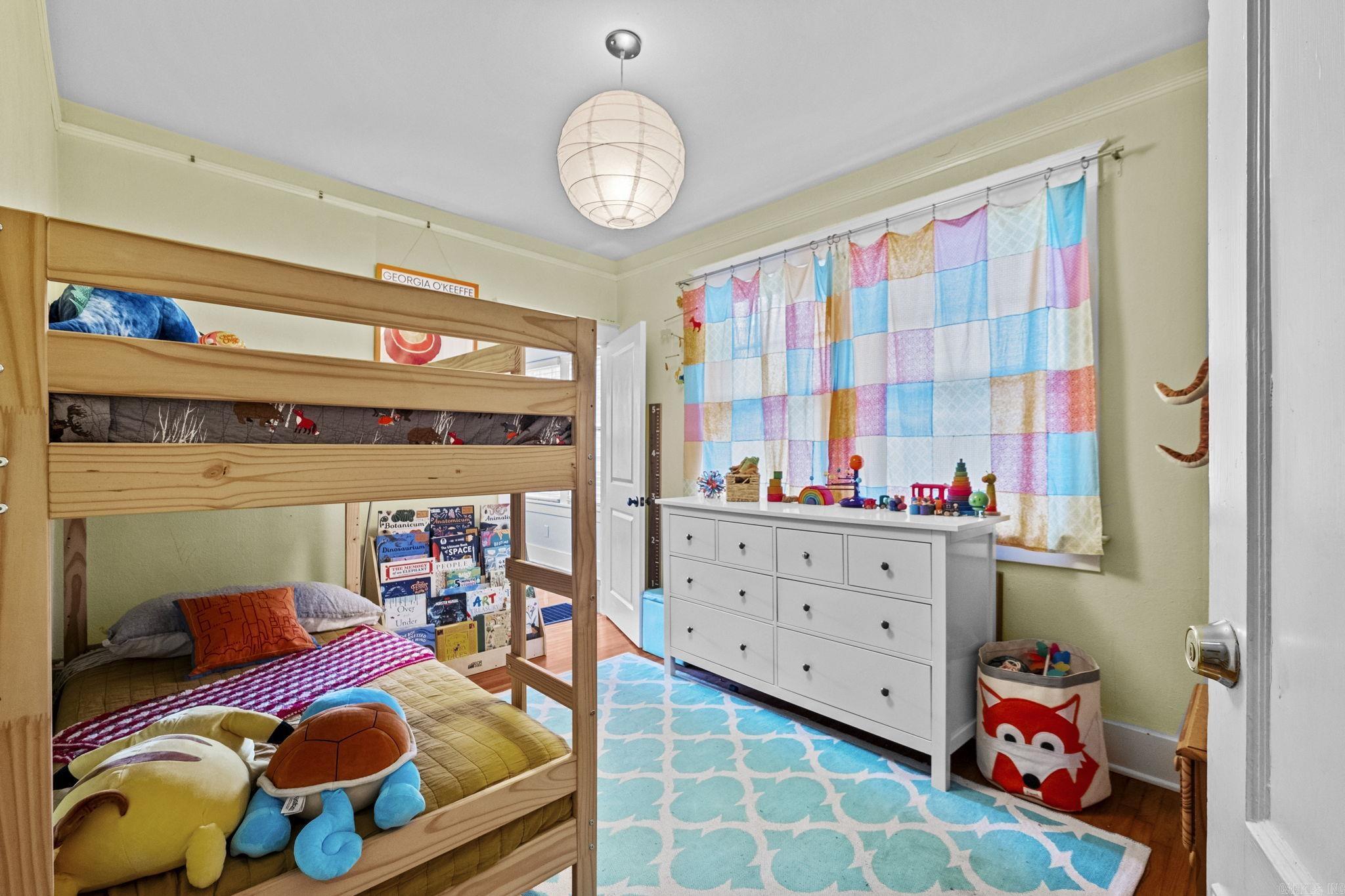 AUTEN & MOSS - Residential