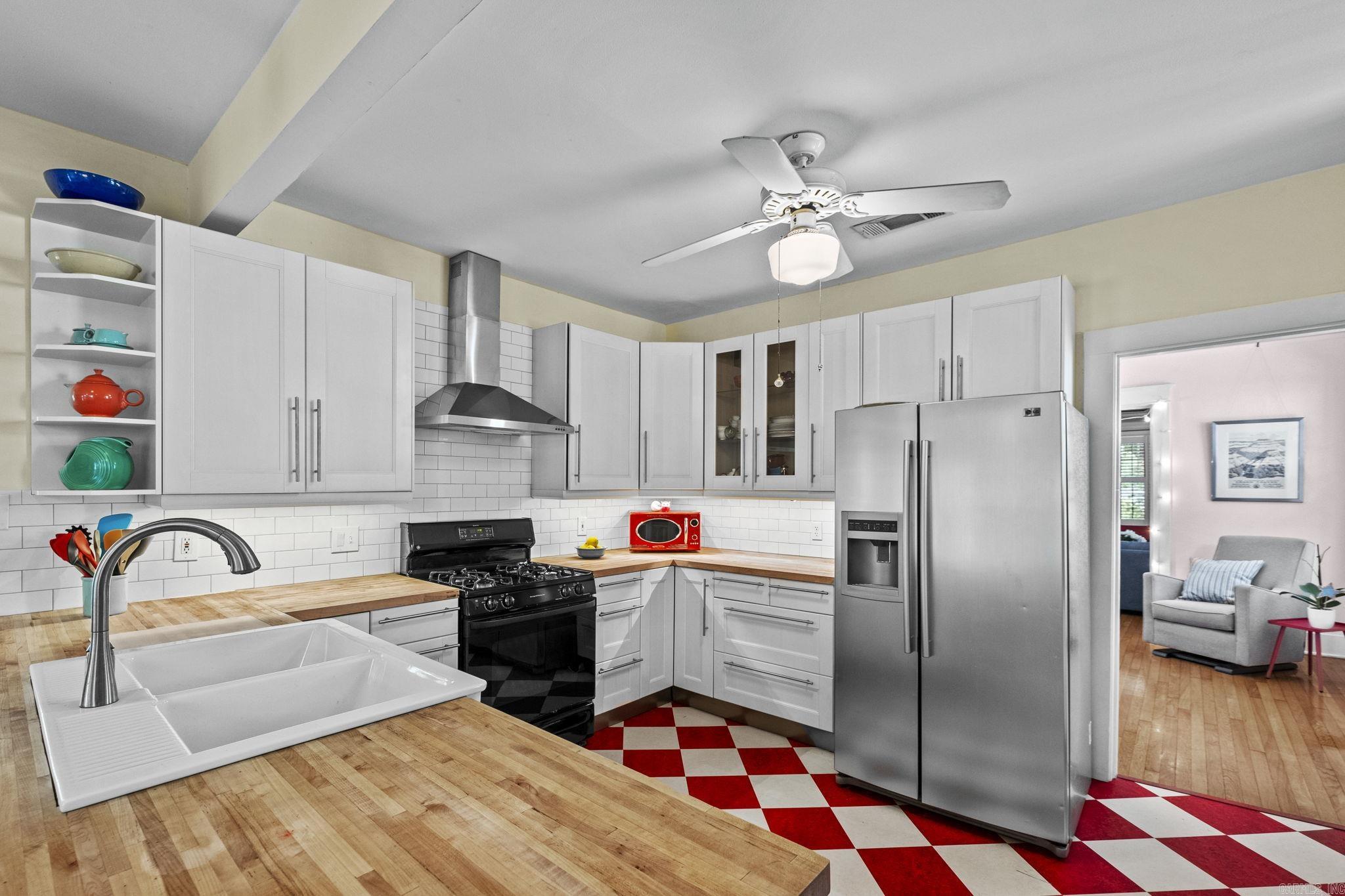 AUTEN & MOSS - Residential