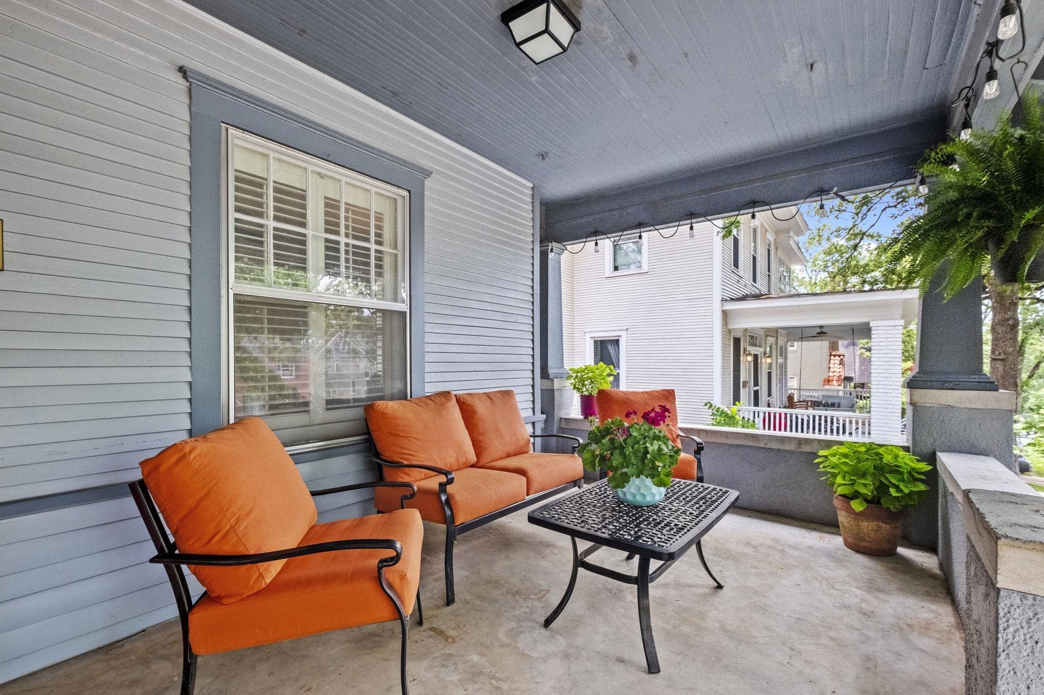 AUTEN & MOSS - Residential