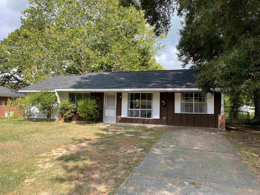 Freshly painted 3 bed 1 bath. Has second Living room that could easily be a 4th bedroom.  $35 Application Fee. 3X monthly rent income requirement.