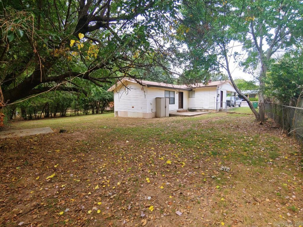 Ellis Acres - Residential Lease