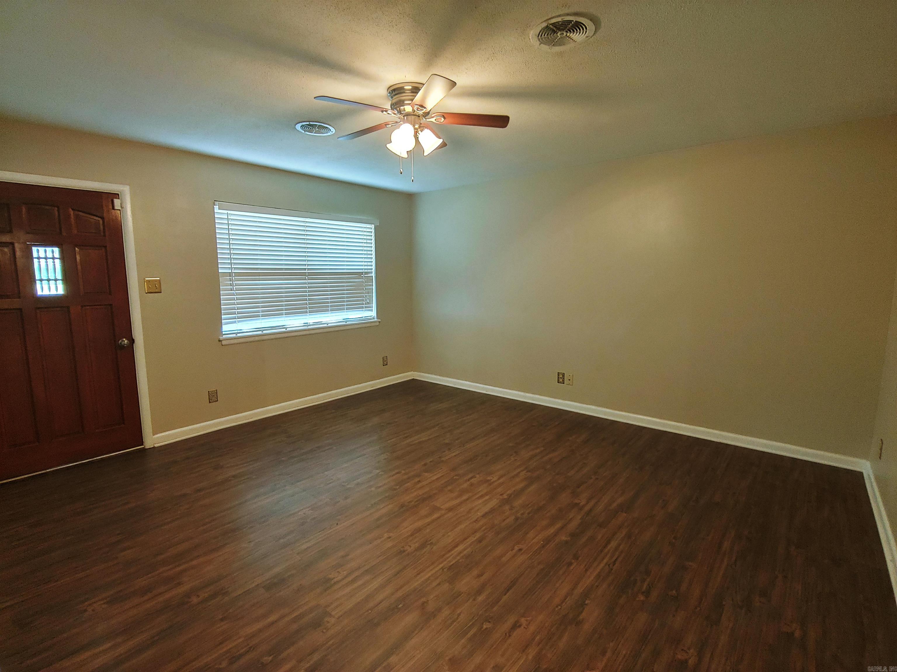 Ellis Acres - Residential Lease