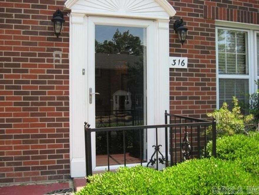 Lovely, recently remodeled, two-story condo conveniently located. Features a nice patio, FP, new appliances, wood floors and carpet upstairs. Close to pool and guesthouse.