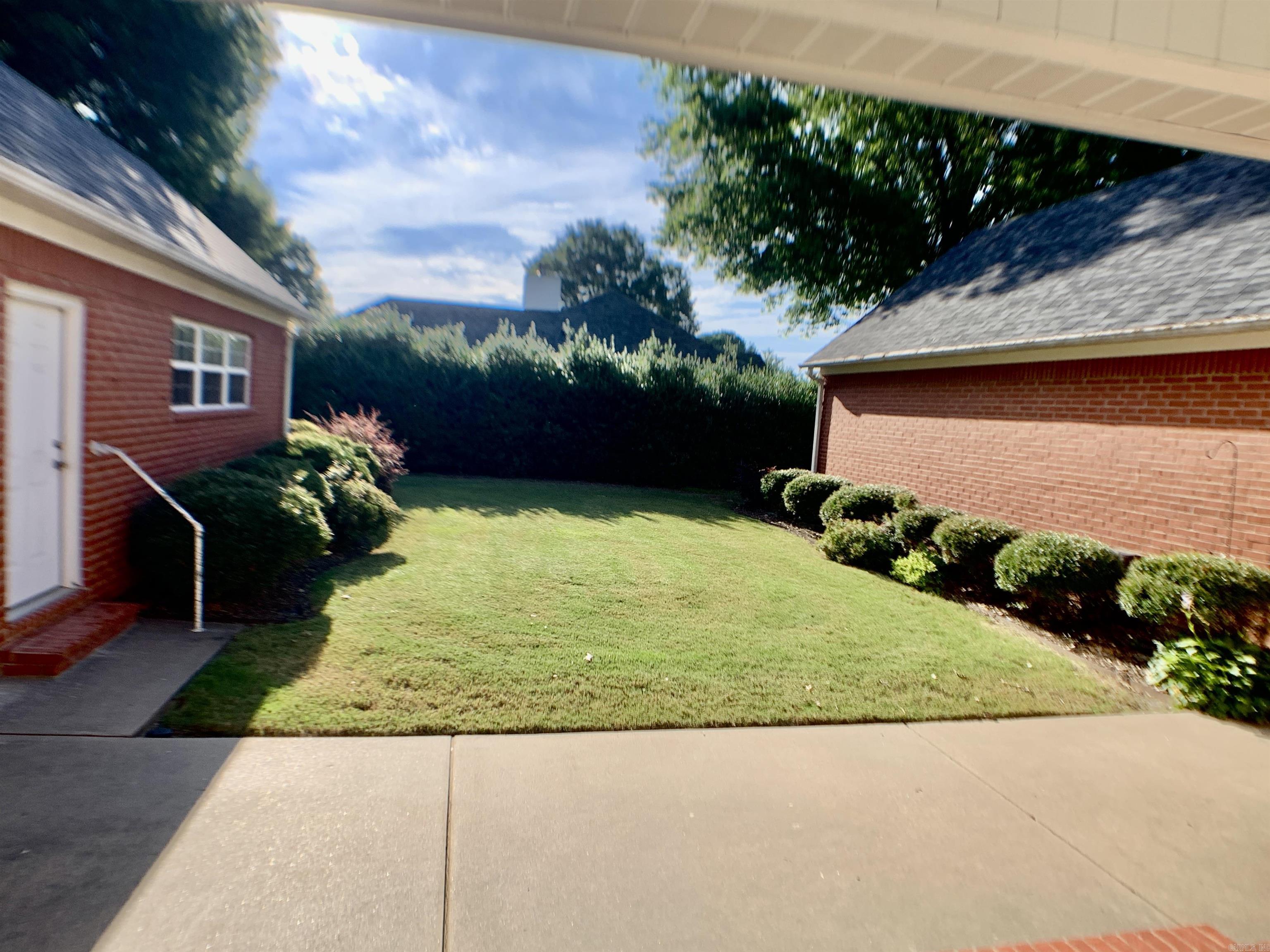 WOODLAND SPRINGS - Residential