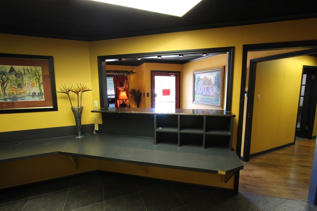 Robinsons Plan - Commercial Lease