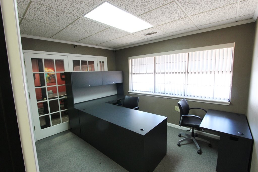 Robinsons Plan - Commercial Lease