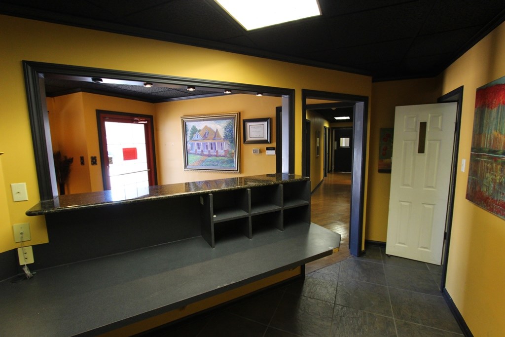 Robinsons Plan - Commercial Lease