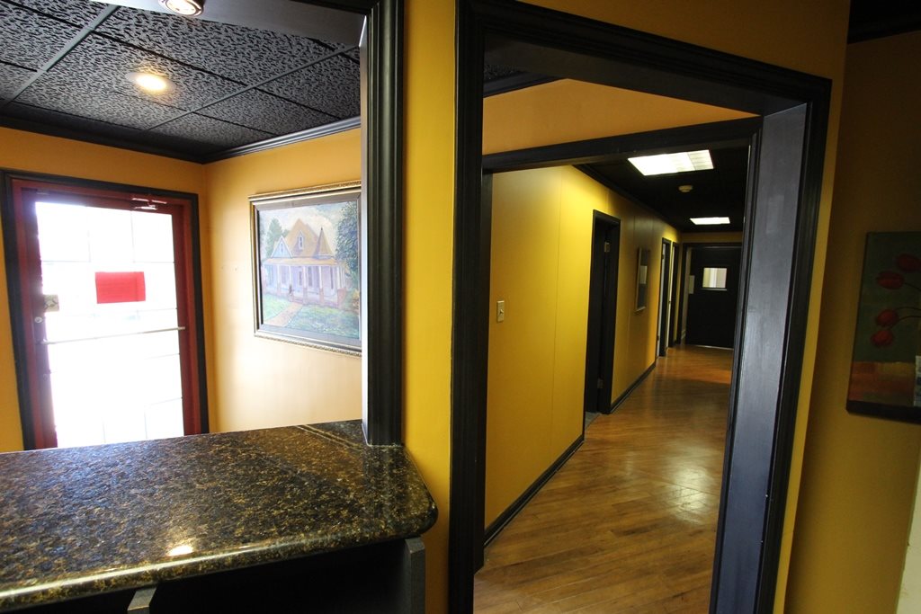 Robinsons Plan - Commercial Lease