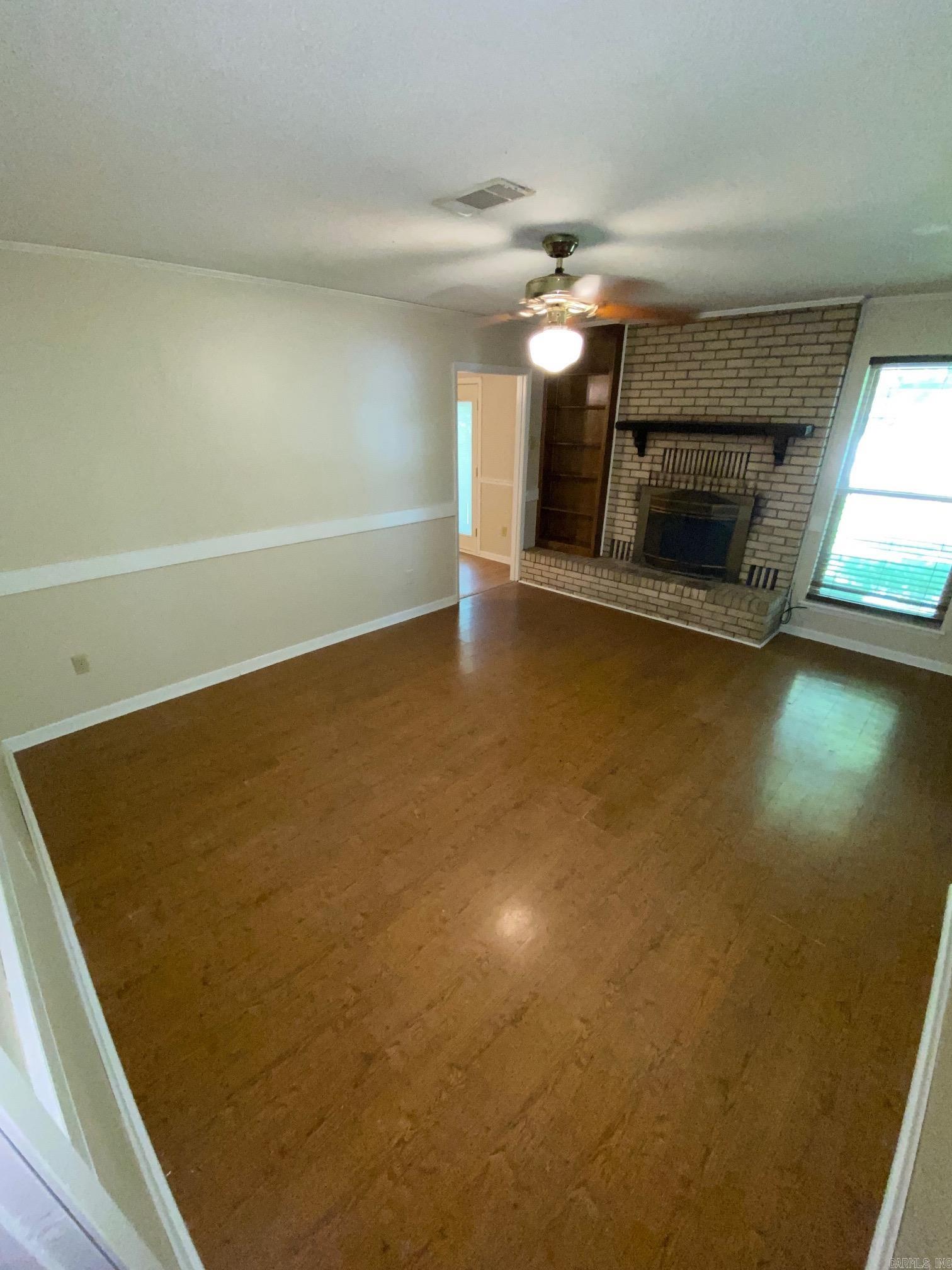 Towering Oaks - Residential Lease